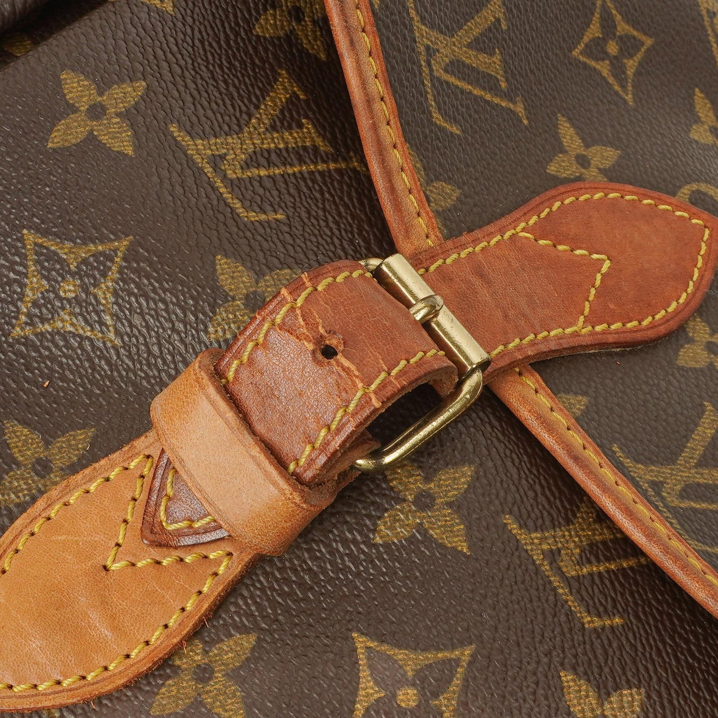 Louis Vuitton Monogram Canvas Sac Gibeciere GM
