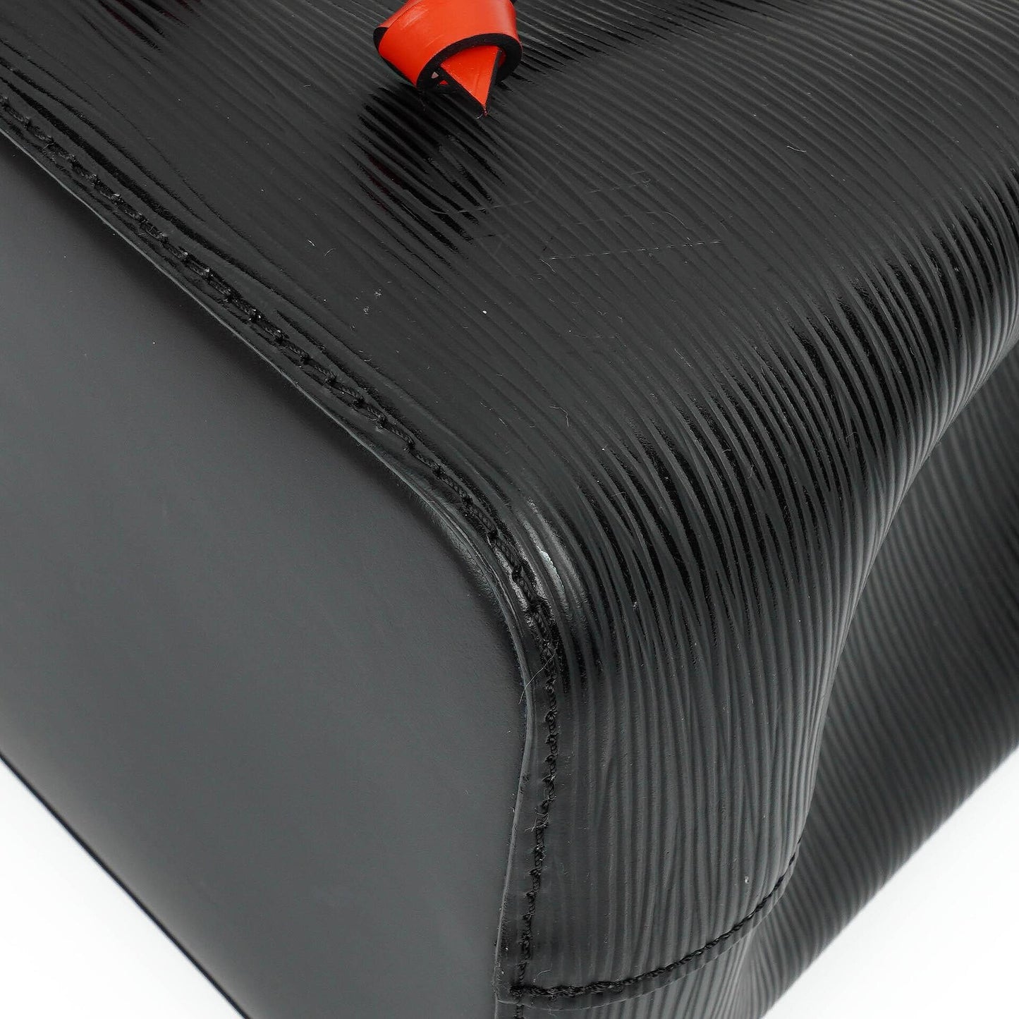 Louis Vuitton NéoNoé BB Noir Safran EPI Leather Bag