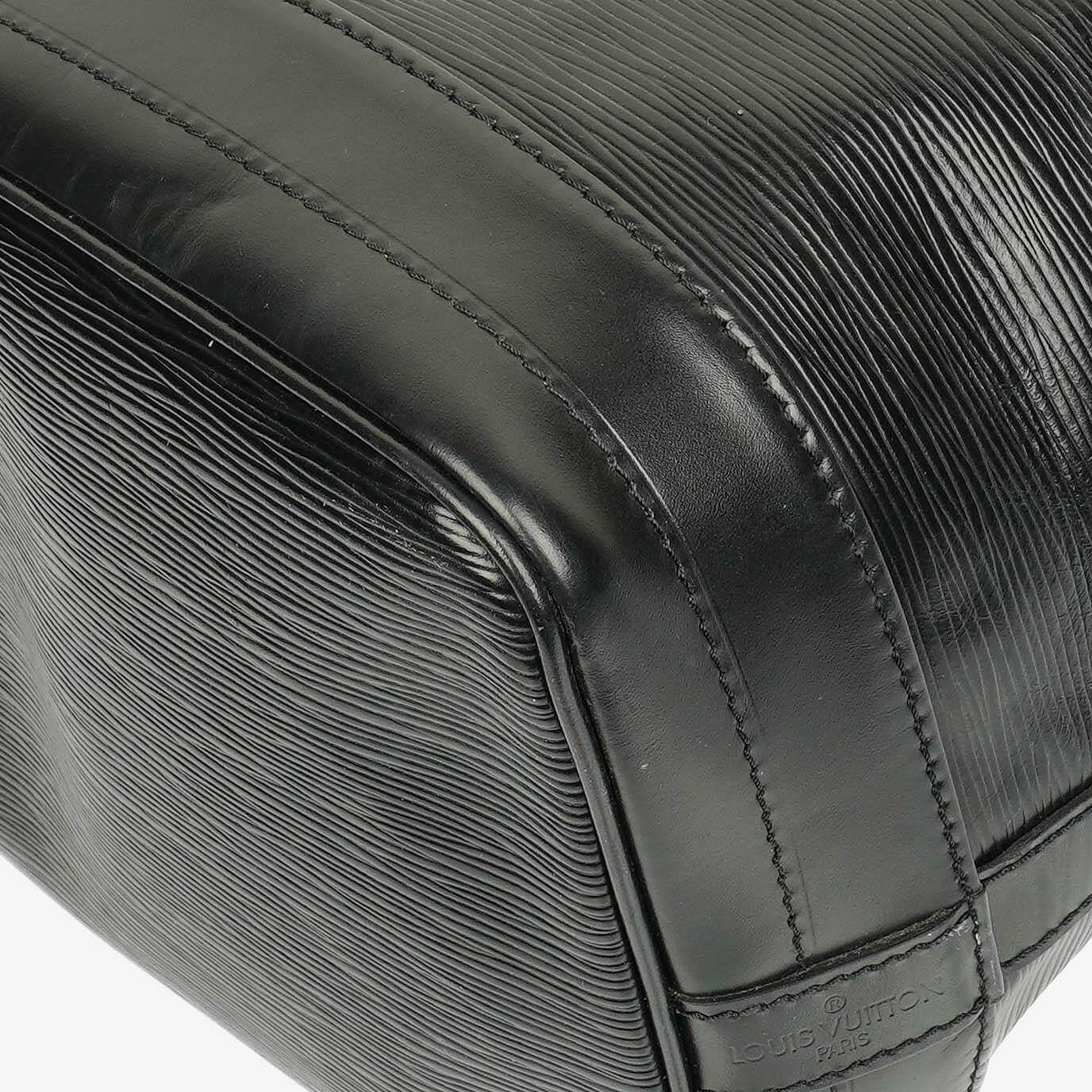Louis Vuitton Noe GM Black EPI Leather Shoulder Bag