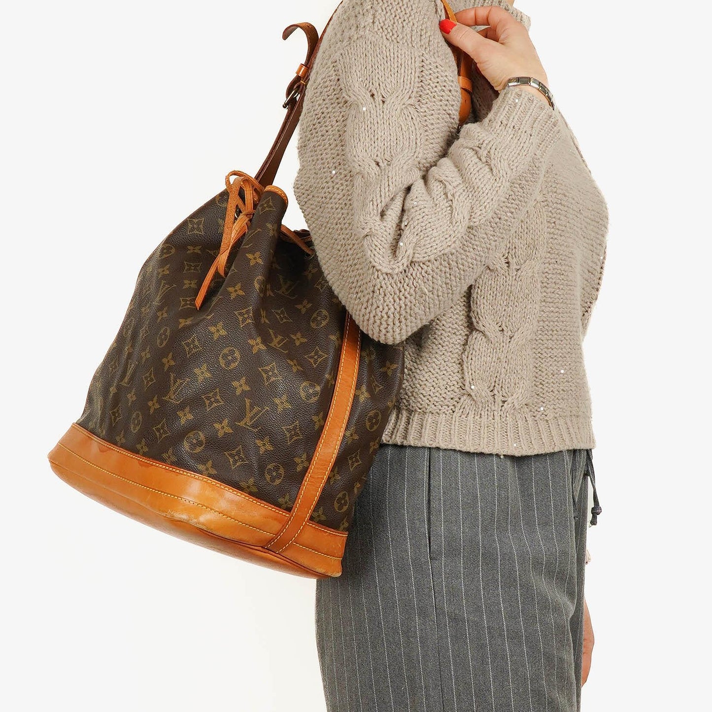 Louis Vuitton Noe GM Malletier Monogram Canvas Shoulder Bag