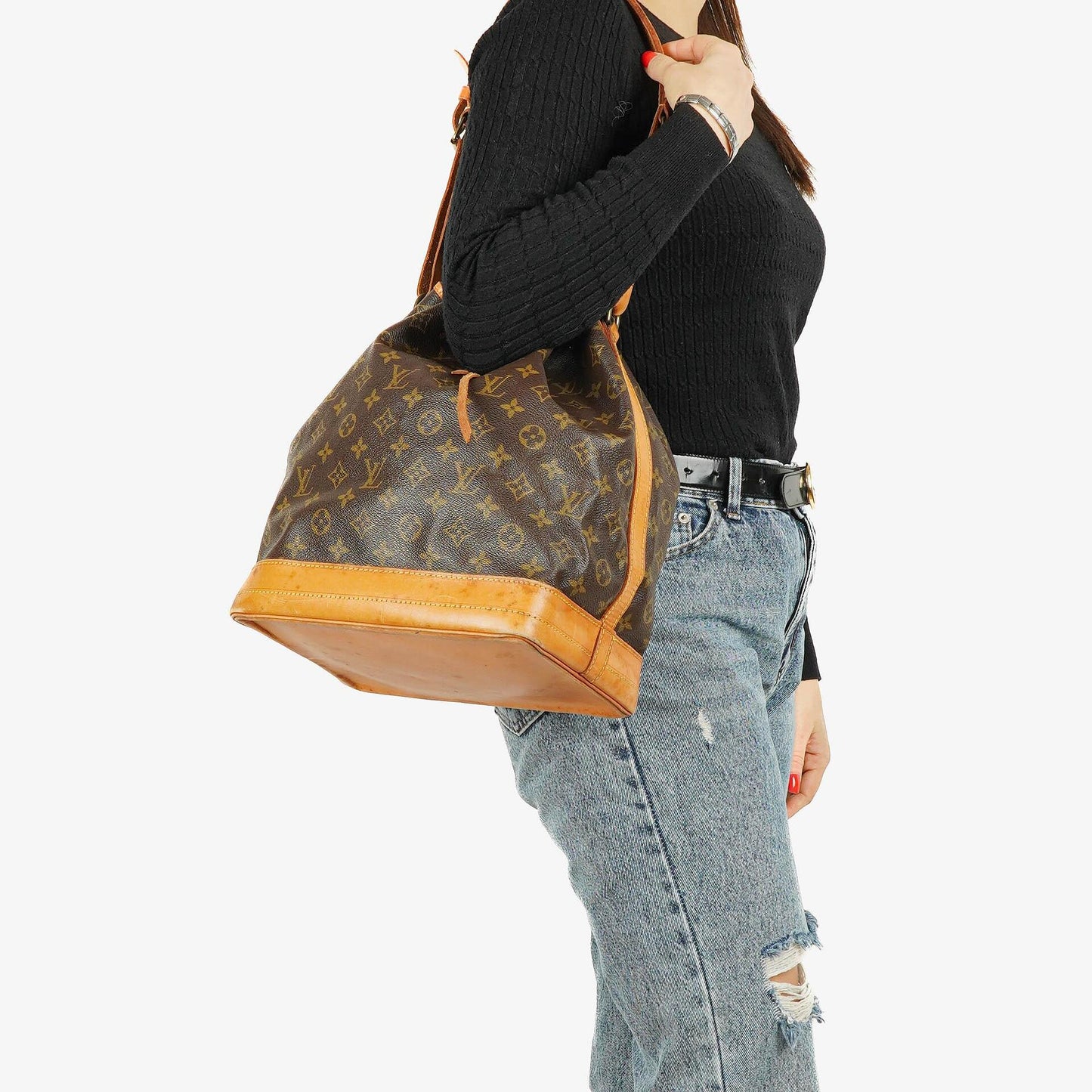 Louis Vuitton Noe GM Malletier Monogram Canvas Shoulder Bag
