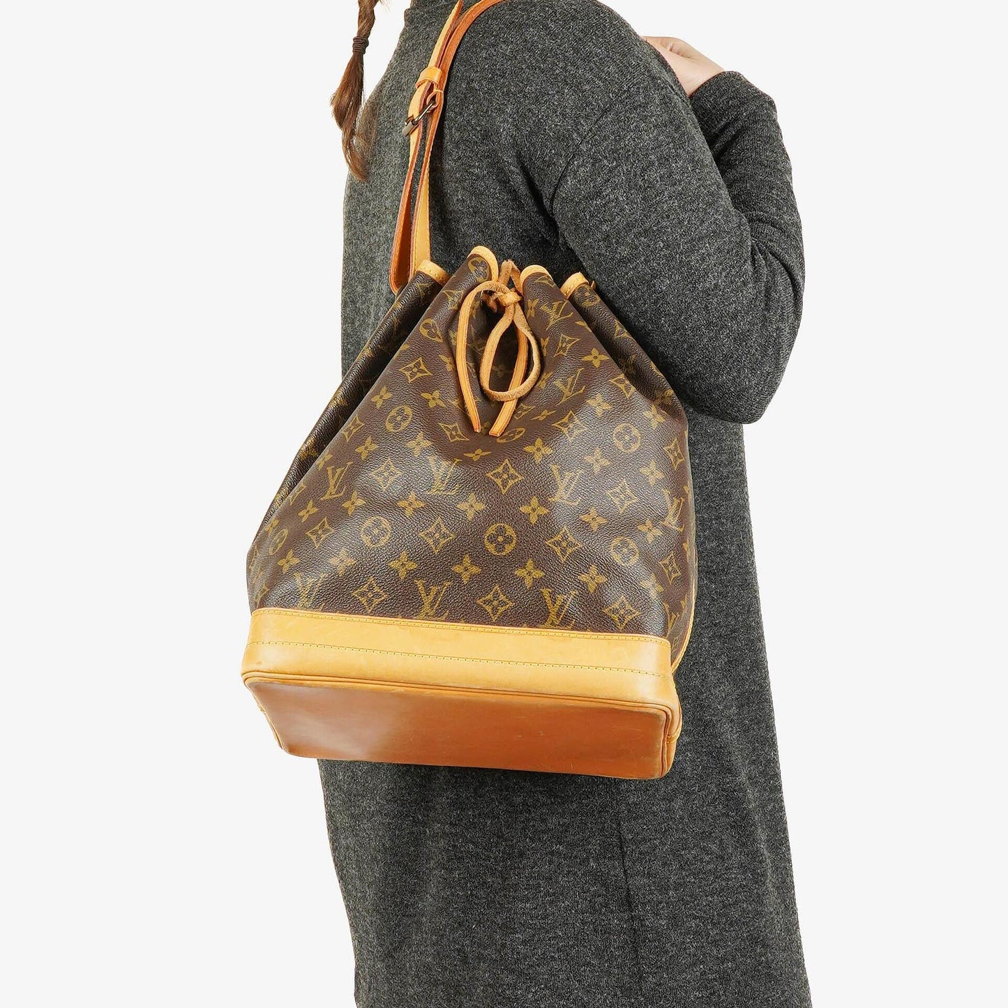 Louis Vuitton Noe GM Malletier Monogram Canvas Shoulder Bag