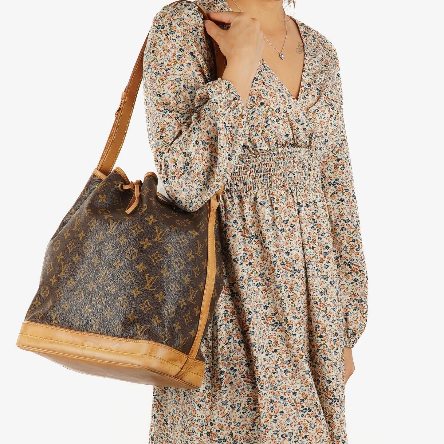 Louis Vuitton Noe GM Monogram Canvas Shoulder Bag
