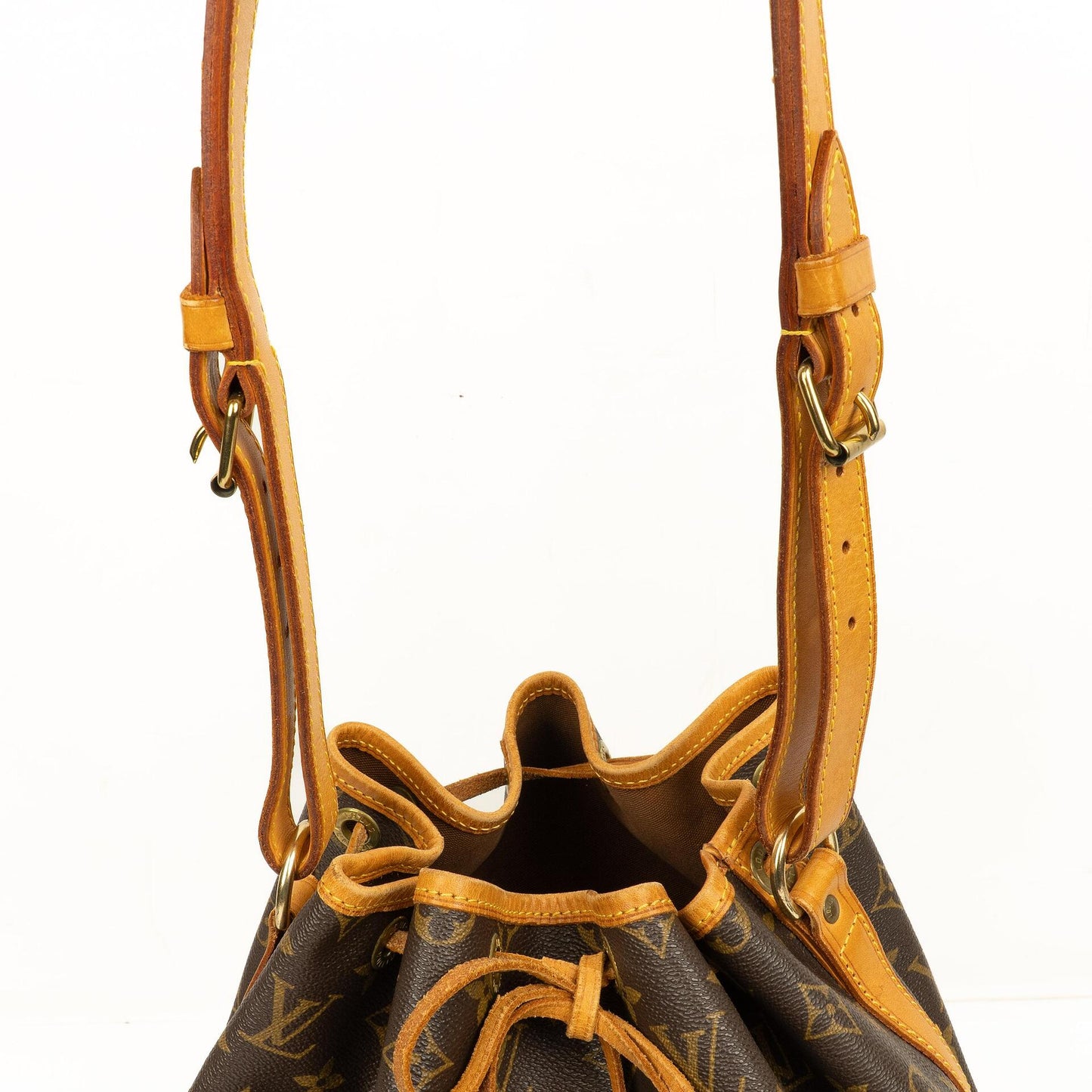 Louis Vuitton Noe GM Monogram Canvas Shoulder Bag