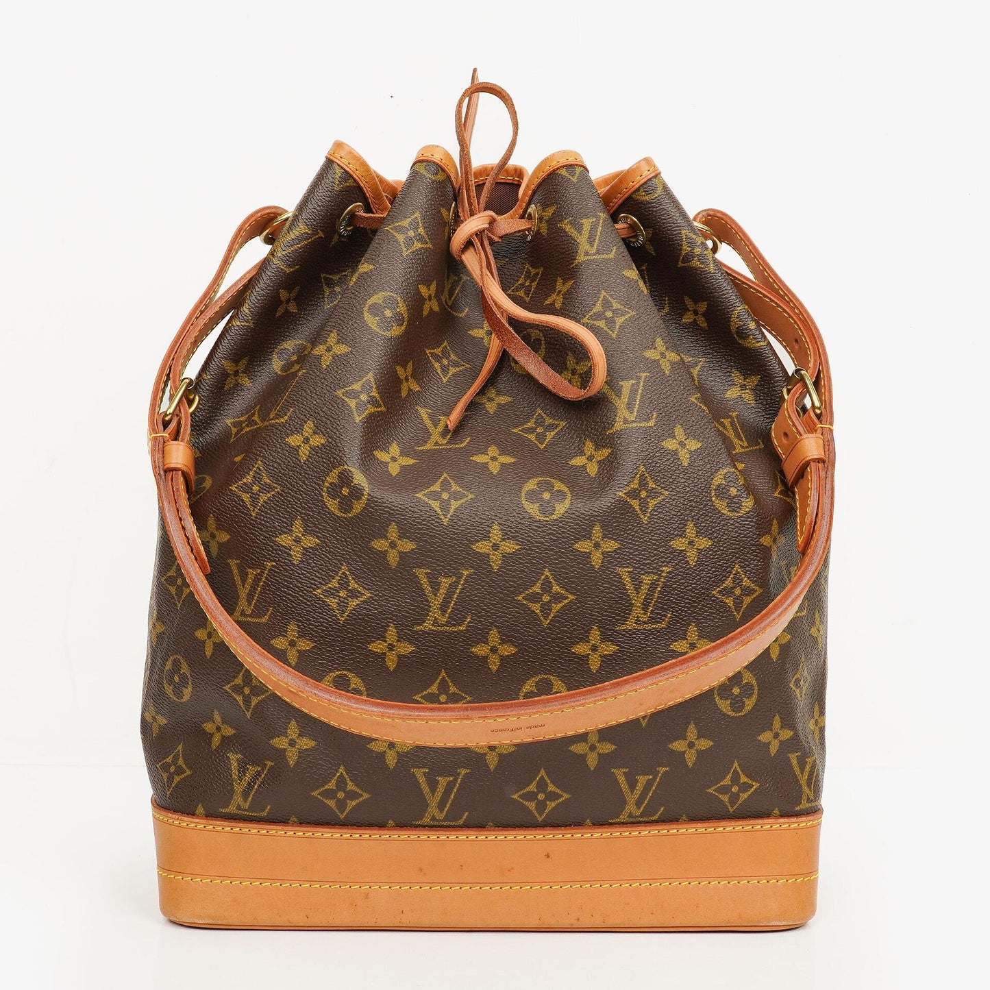 Louis Vuitton Noe GM Monogram Canvas Shoulder Bag