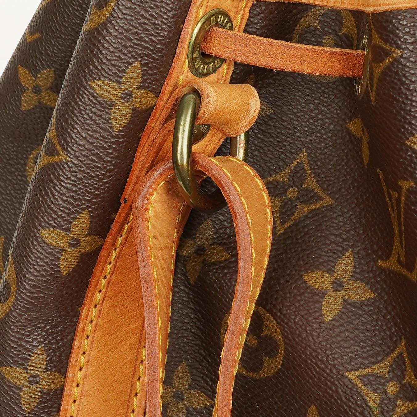 Louis Vuitton Noe GM Monogram Canvas Shoulder Bag