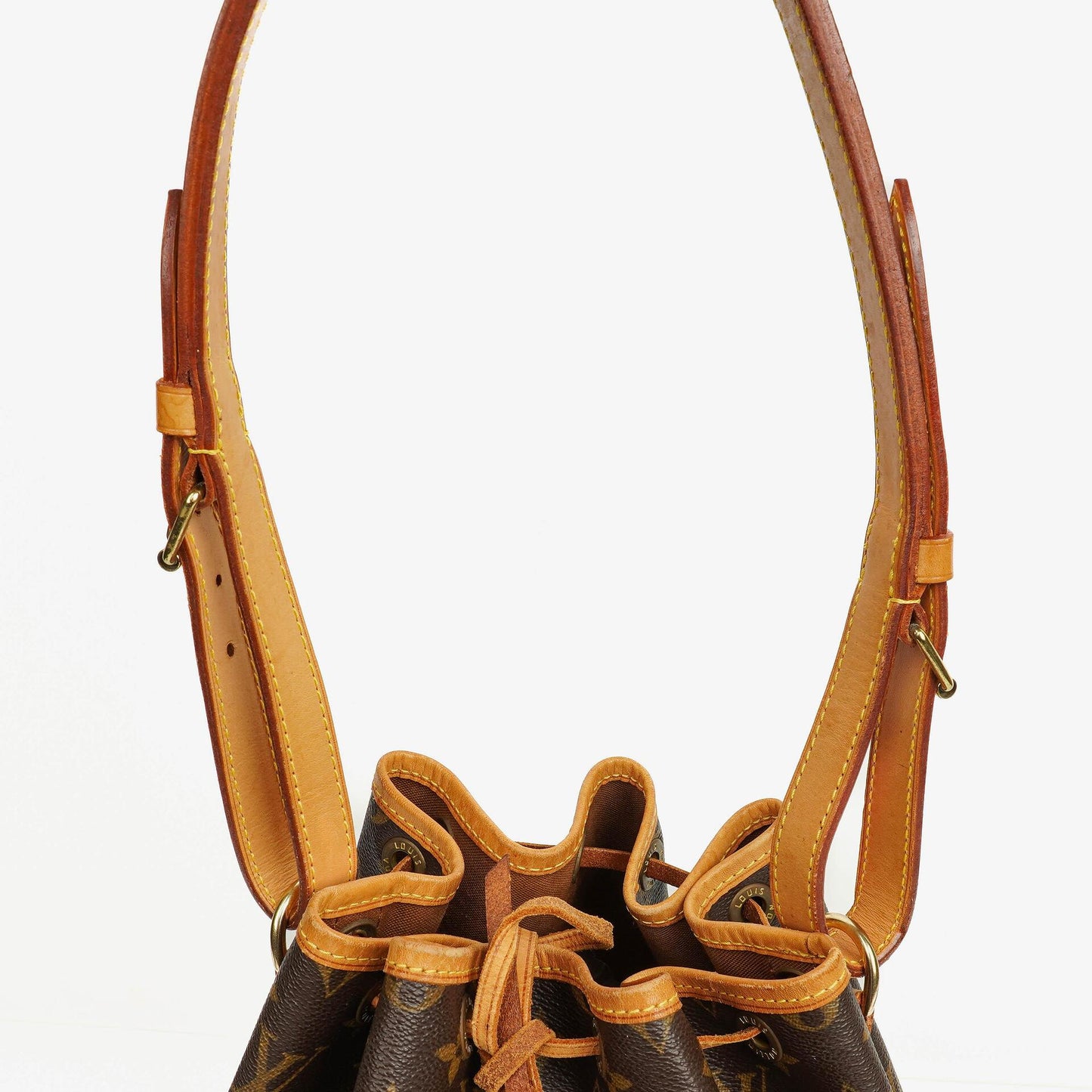 Louis Vuitton Noe GM Monogram Canvas Shoulder Bag