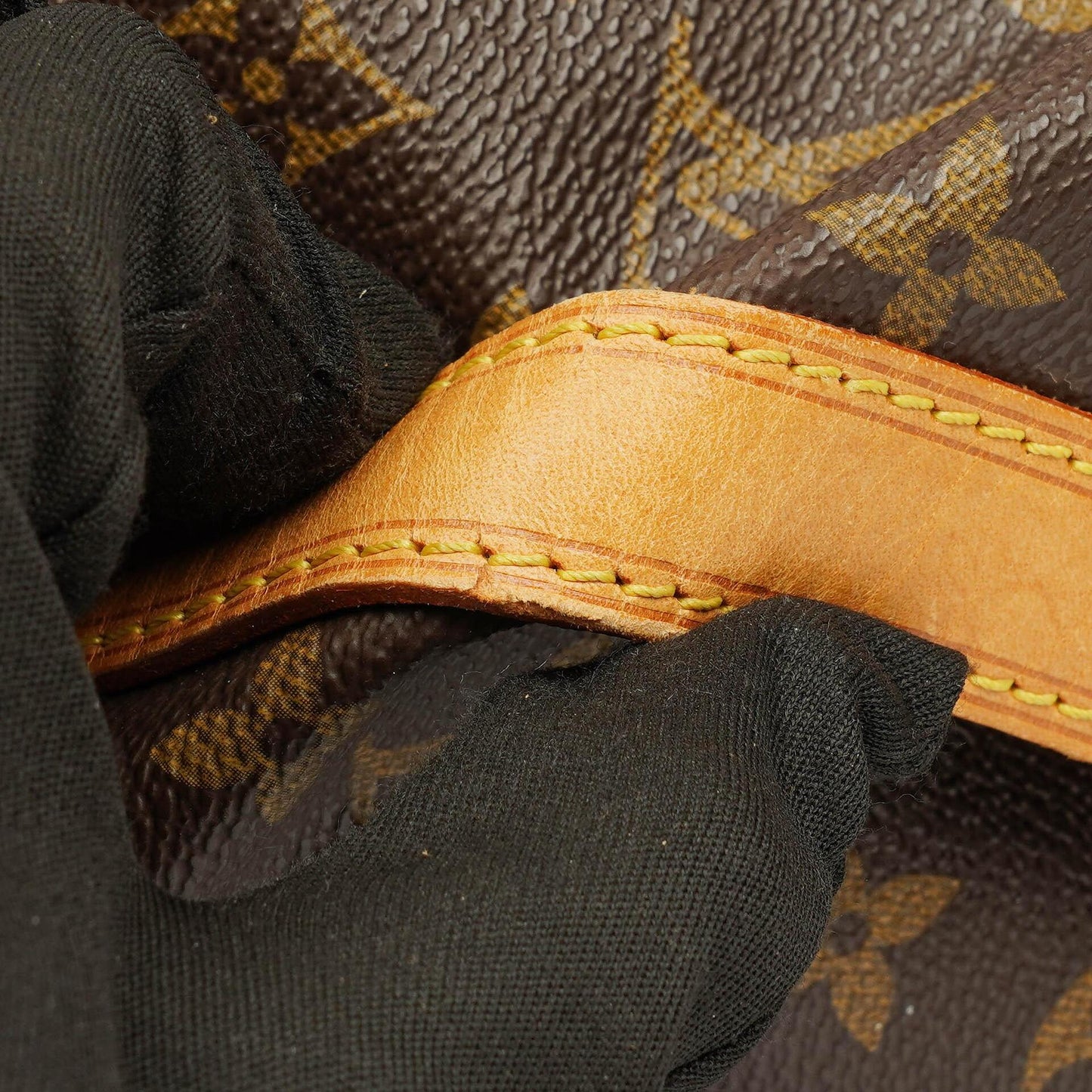 Louis Vuitton Noe GM Monogram Canvas Shoulder Bag