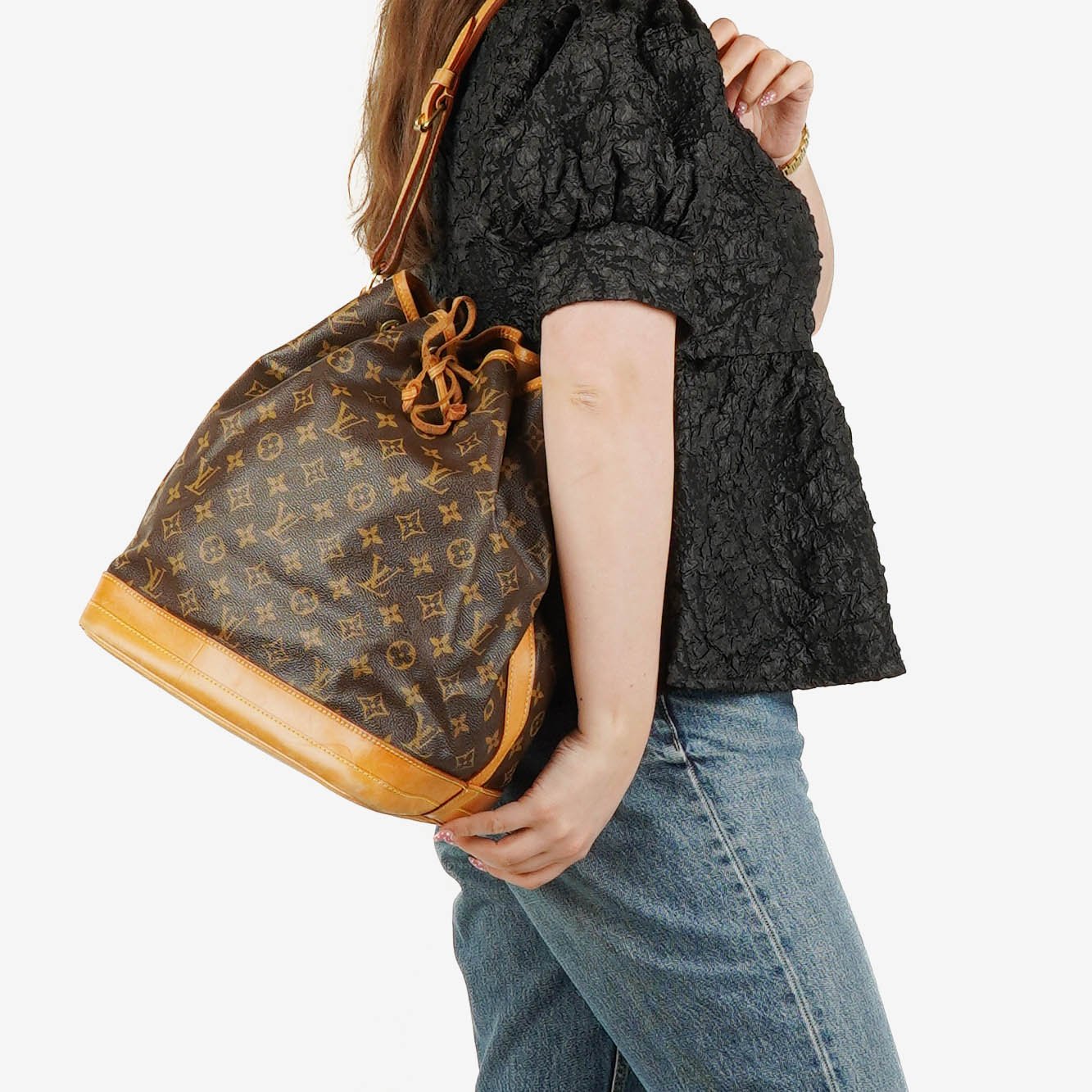 Louis Vuitton Noe GM Monogram Canvas Shoulder Bag