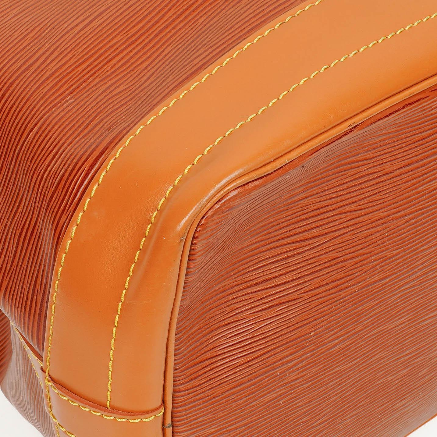 Louis Vuitton Noe Grande GM Bi-Colour Epi Leather Shoulder Bag