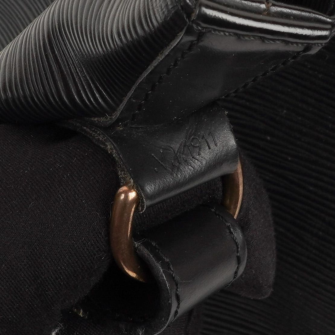 Louis Vuitton Noe Grande GM Black EPI Leather Shoulder Bag