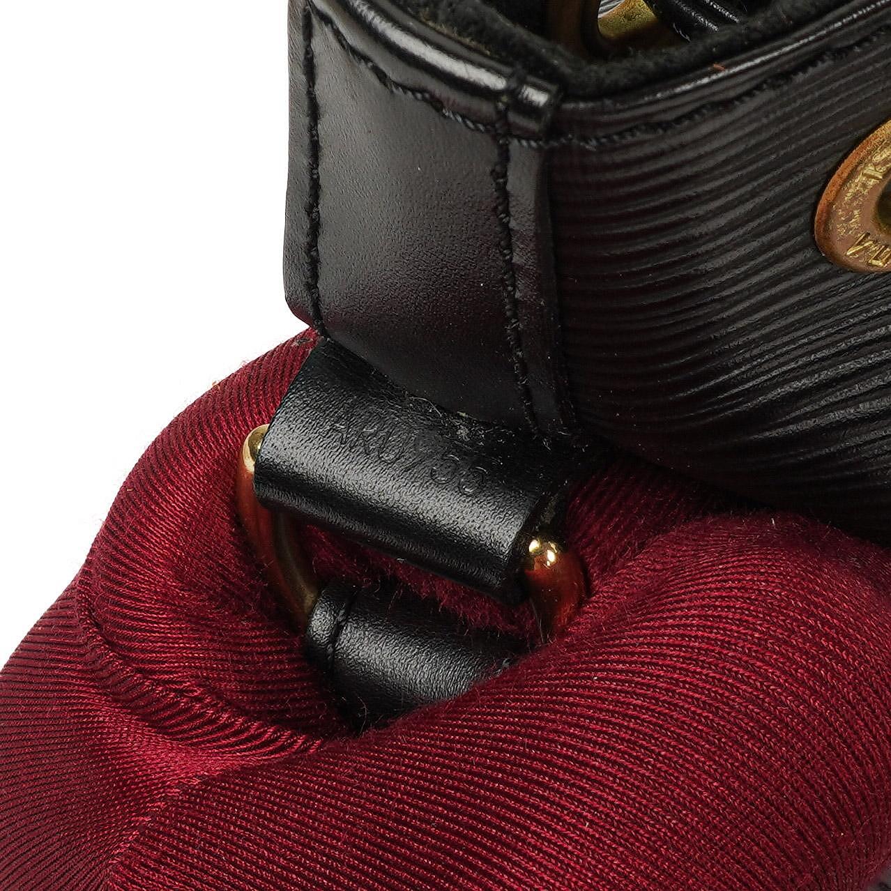 Louis Vuitton Noe Grande GM Black EPI Leather Shoulder Bag