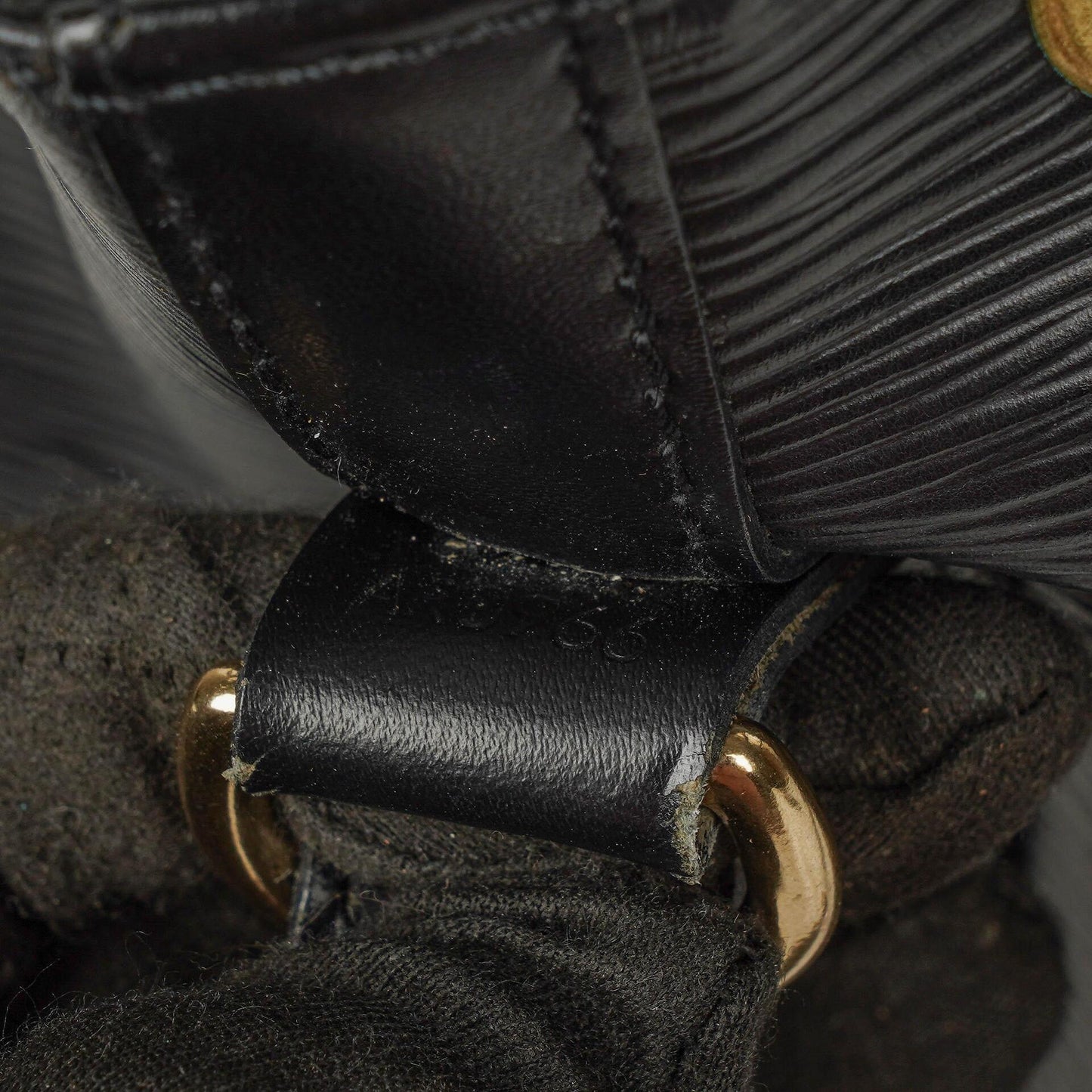 Louis Vuitton Noe Grande GM Black Epi Leather Shoulder Bag