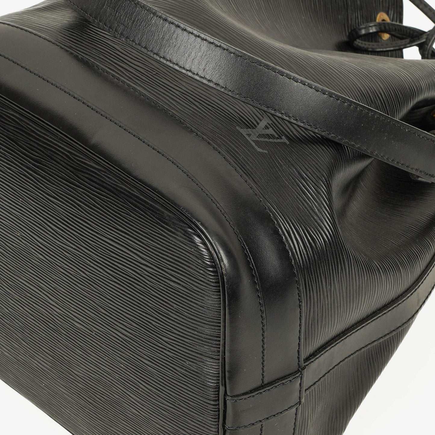 Louis Vuitton Noe Grande GM Black Epi Leather Shoulder Bag