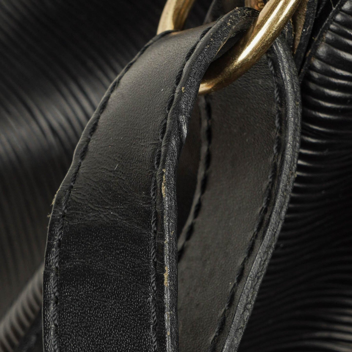 Louis Vuitton Noe Grande GM Black EPI Leather Shoulder Bag