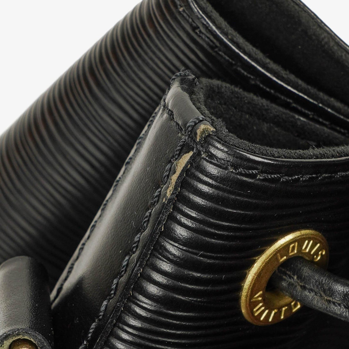 Louis Vuitton Noe Grande GM Black EPI Leather Shoulder Bag