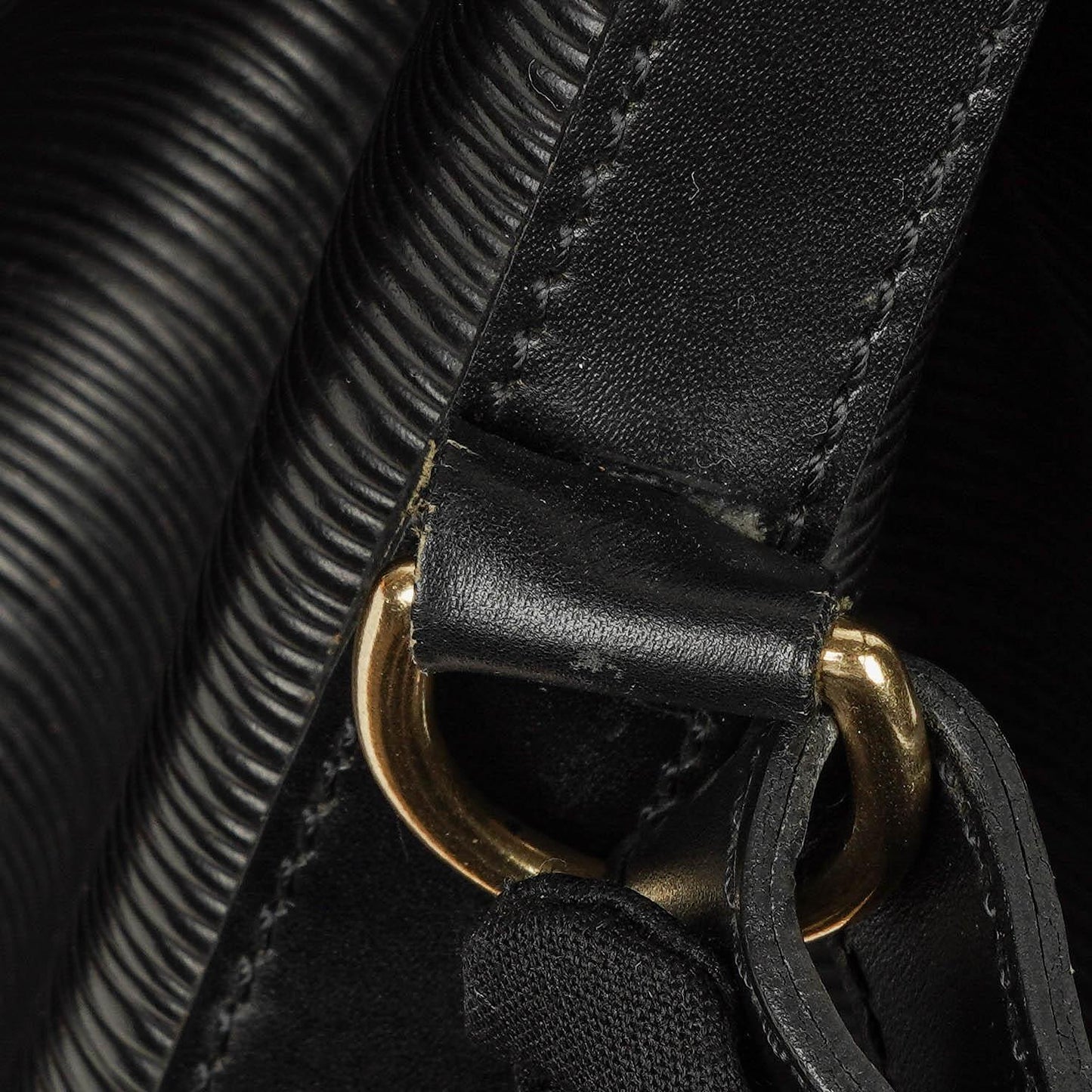 Louis Vuitton Noe Grande GM Black EPI Leather Shoulder Bag