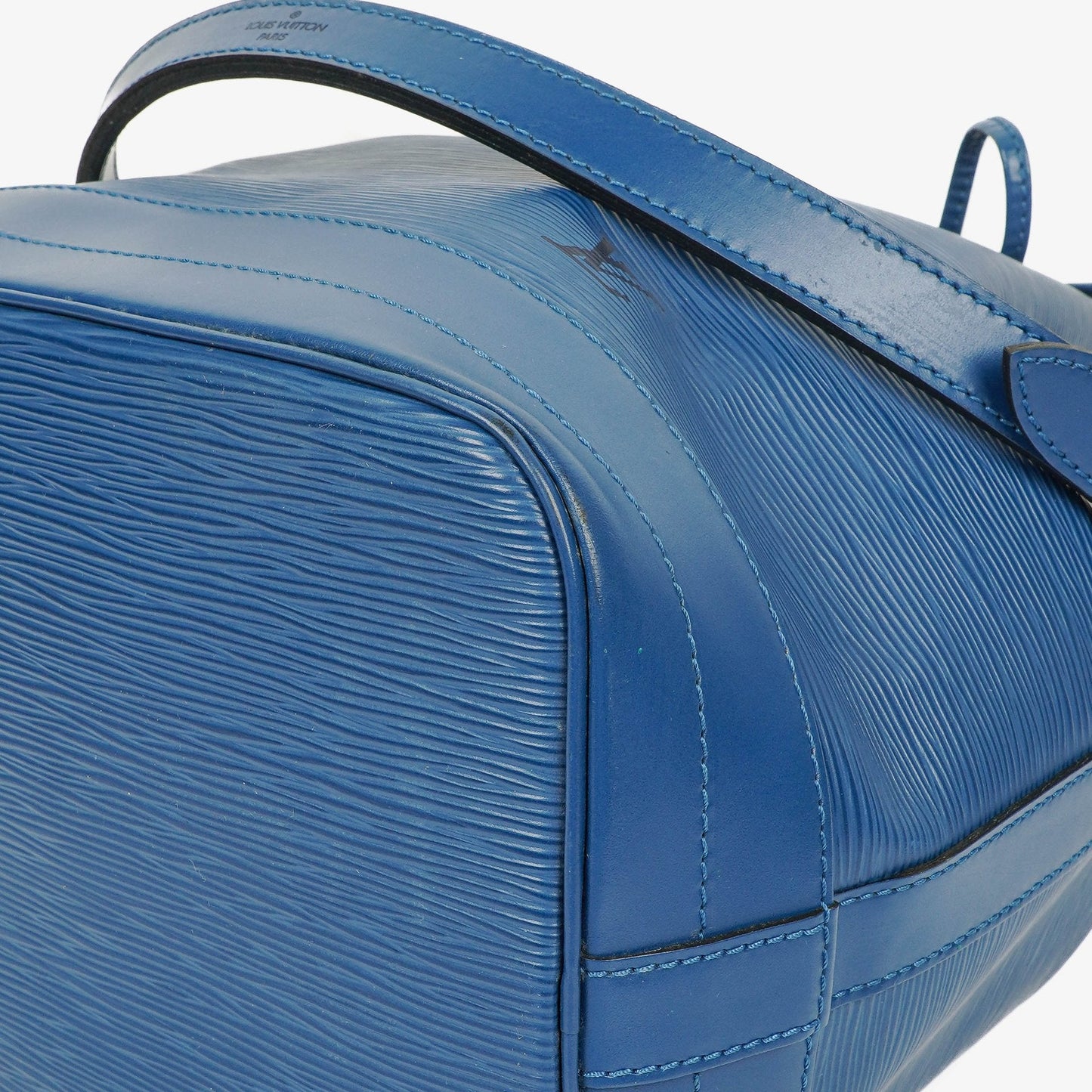 Louis Vuitton Noe Grande GM Blue EPI Leather Shoulder Bag