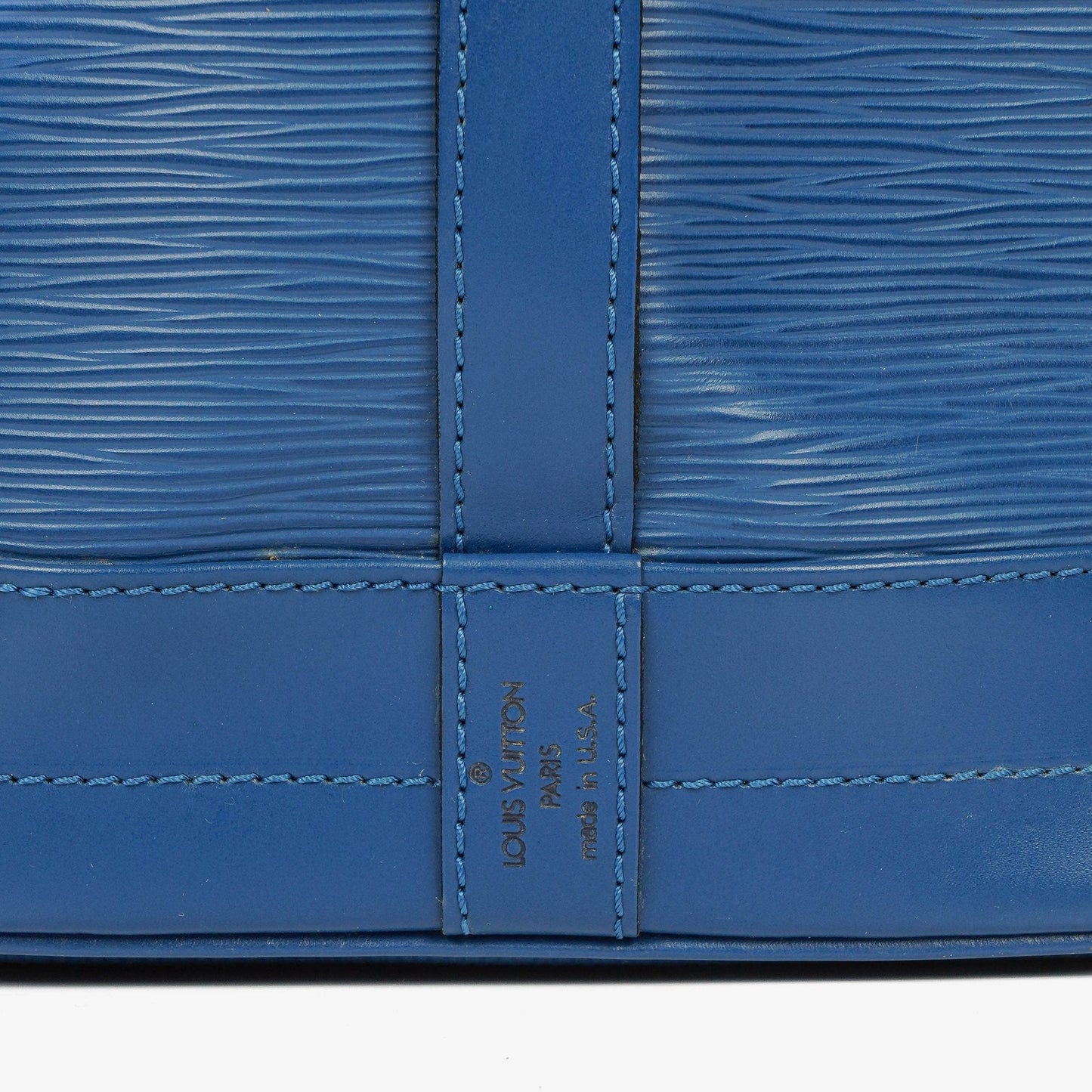 Louis Vuitton Noe Grande GM Blue EPI Leather Shoulder Bag