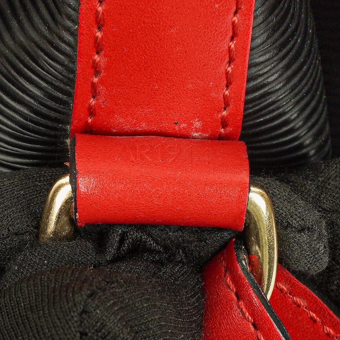 Louis Vuitton Noe Grande GM Bslck And Red EPI Leather Shoulder Bag