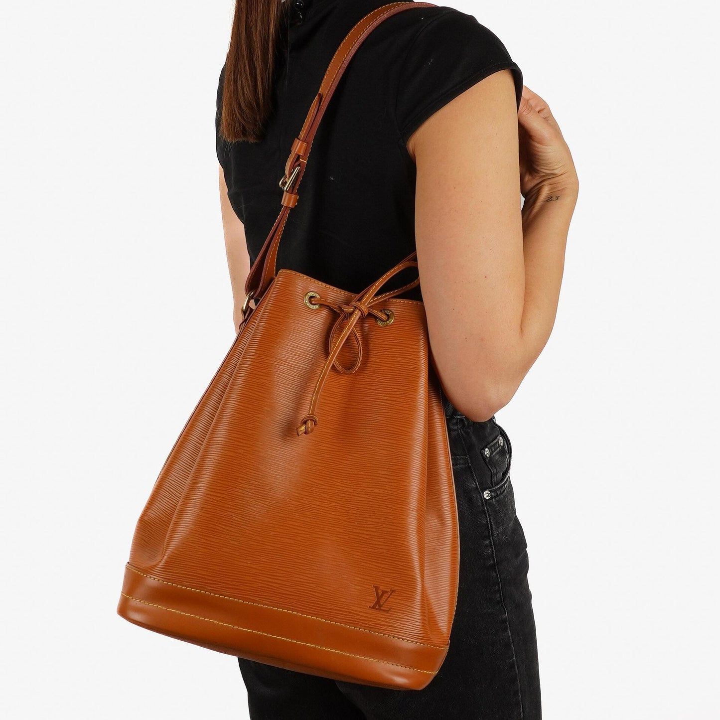 Louis Vuitton Noe Grande GM Cognac EPI Leather Shoulder Bag