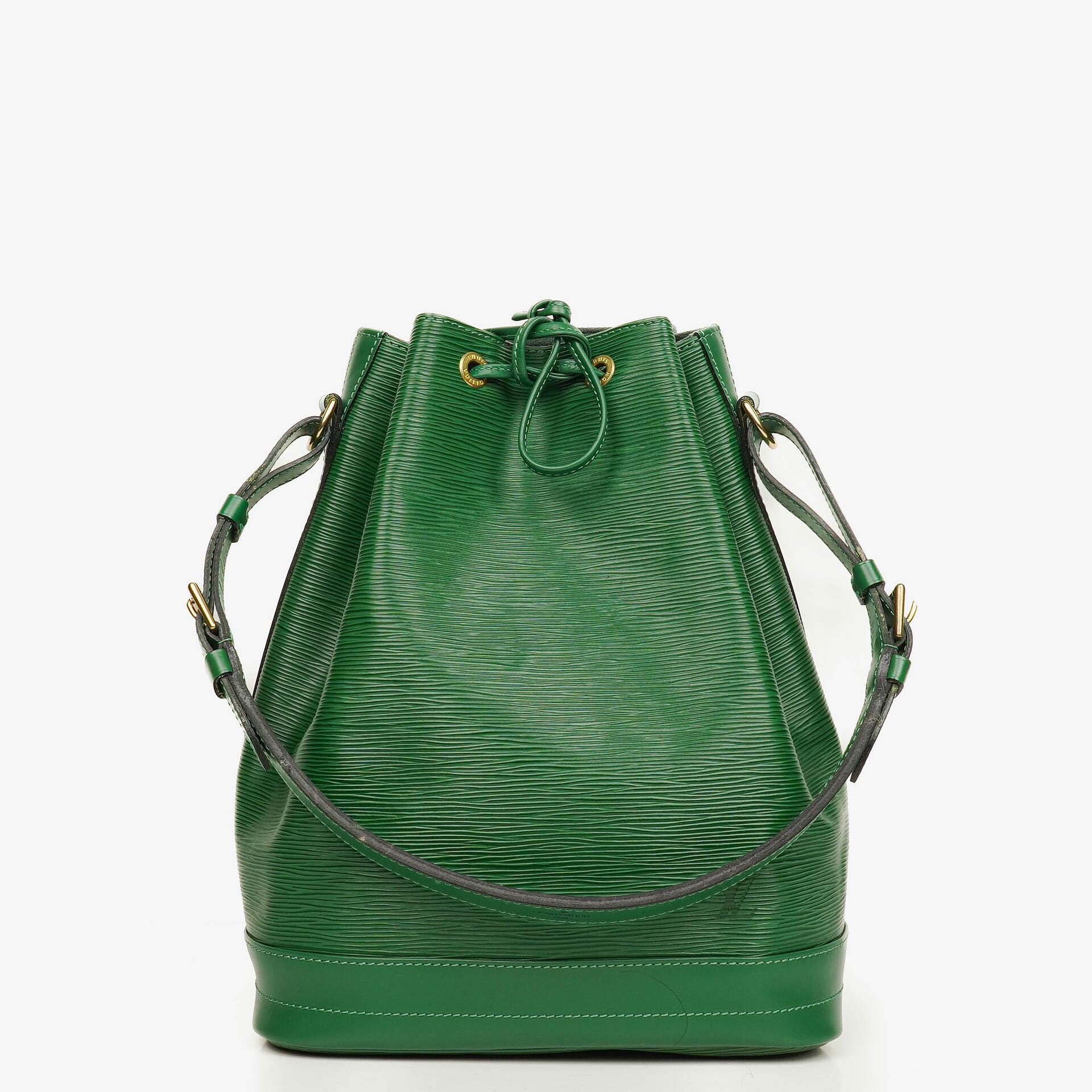 Louis Vuitton Noe Grande GM Green Epi Leather Shoulder Bag