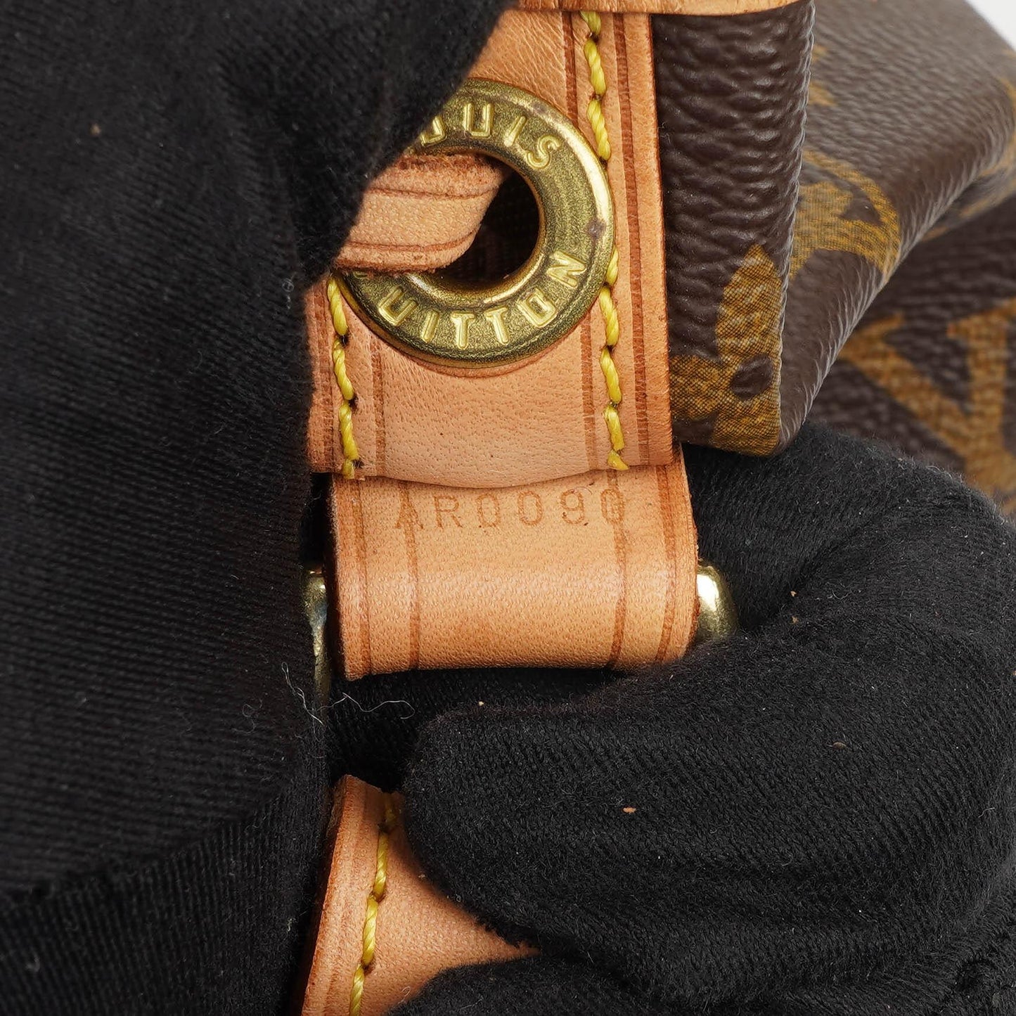Louis Vuitton Noe Grande GM Monogram Canvas Shoulder Bag