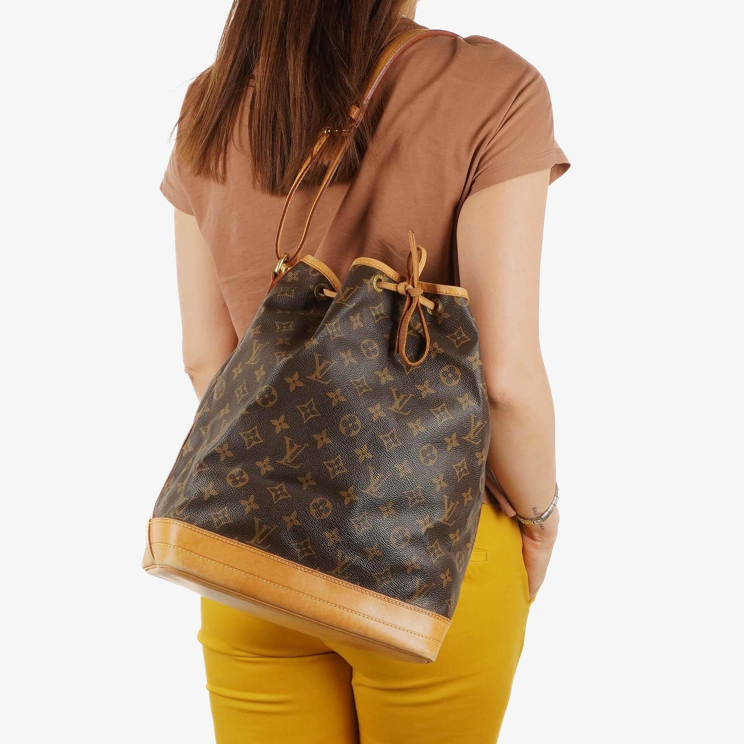 Louis Vuitton Noe Grande GM Monogram Canvas Shoulder Bag
