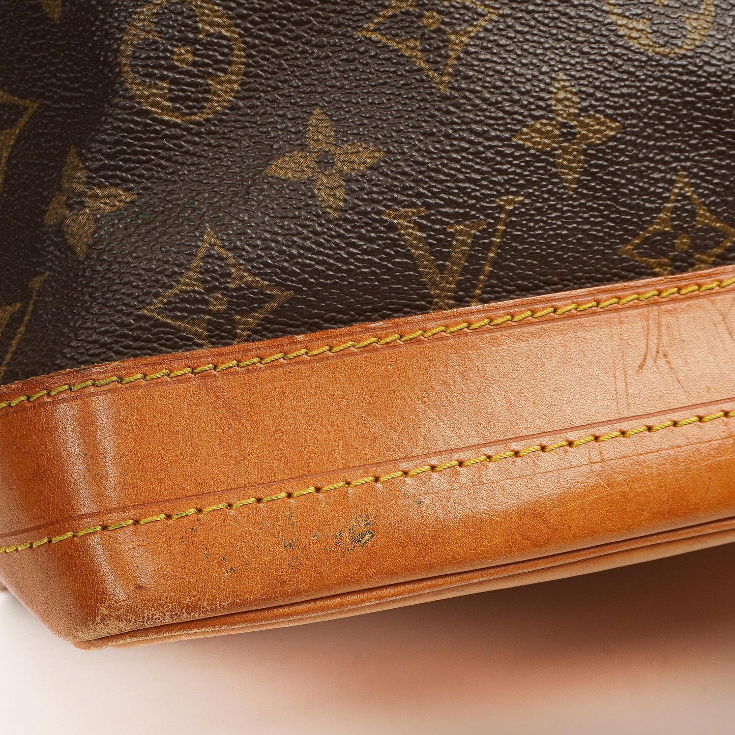 Louis Vuitton Noe Grande GM Monogram Canvas Shoulder Bag