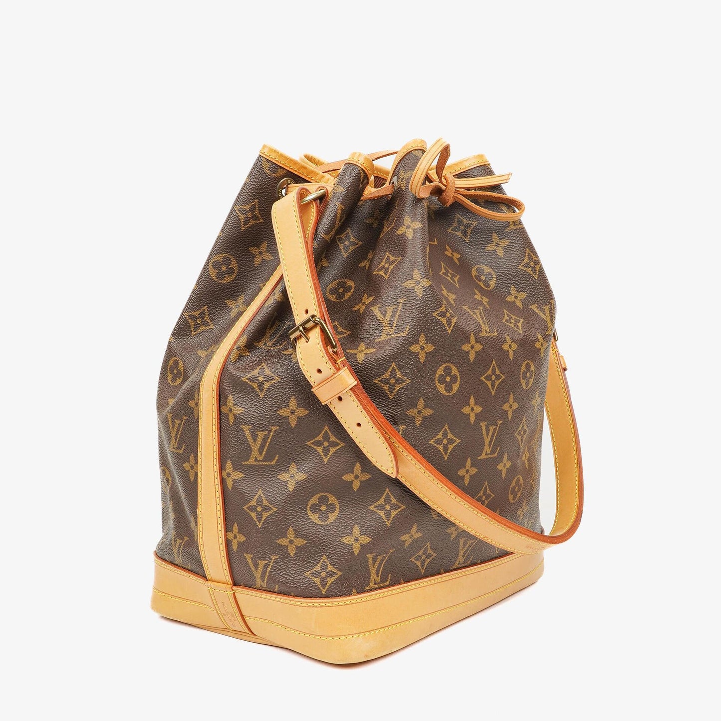 Louis Vuitton Noe Grande GM Monogram Canvas Shoulder Bag