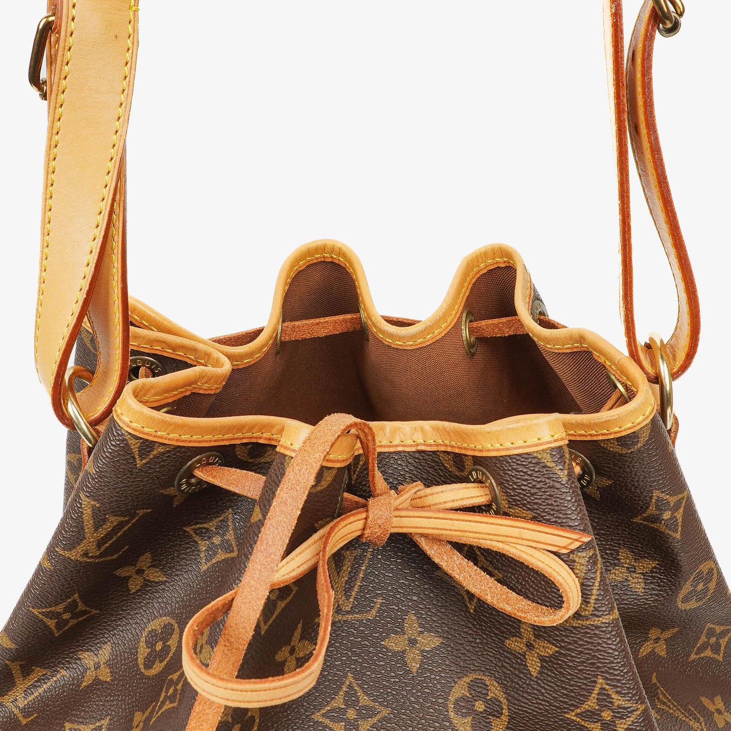 Louis Vuitton Noe Grande GM Monogram Canvas Shoulder Bag