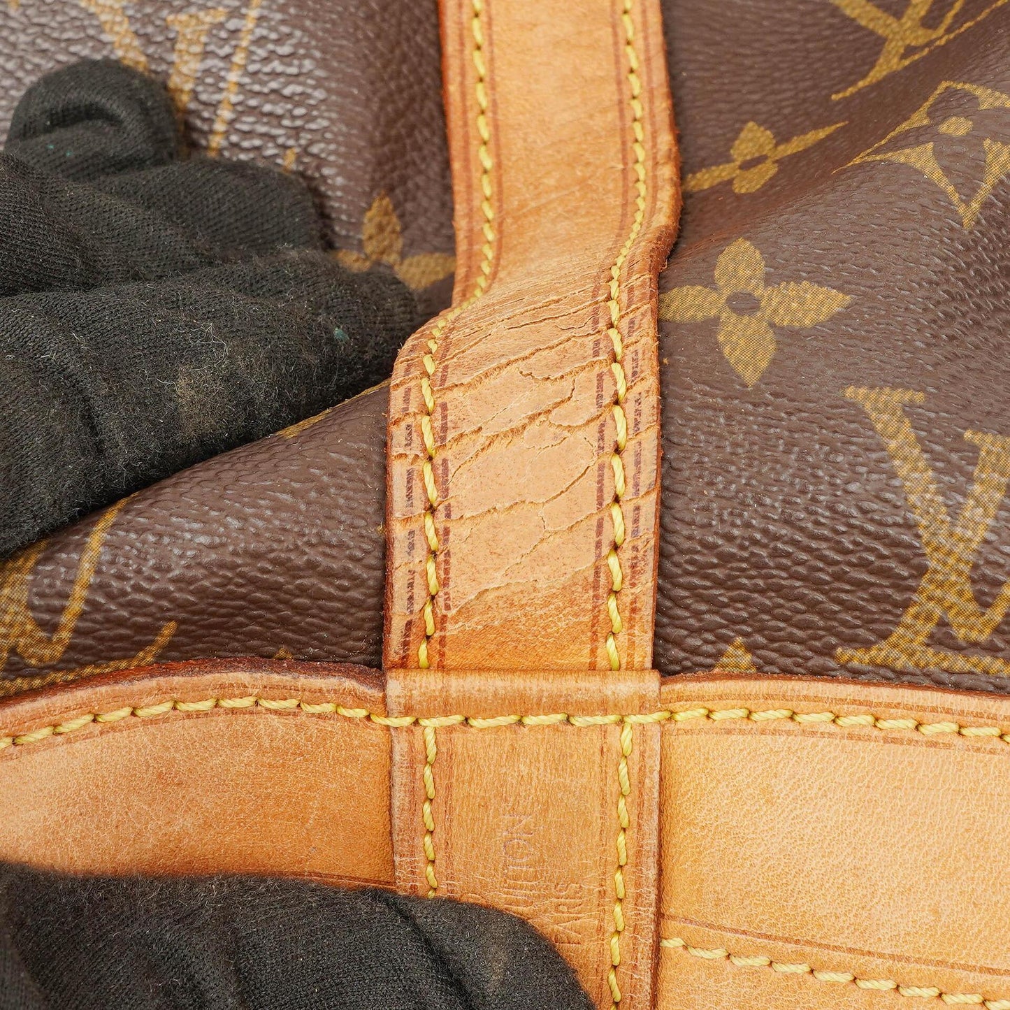Louis Vuitton Noe Grande GM Monogram Canvas Shoulder Bag