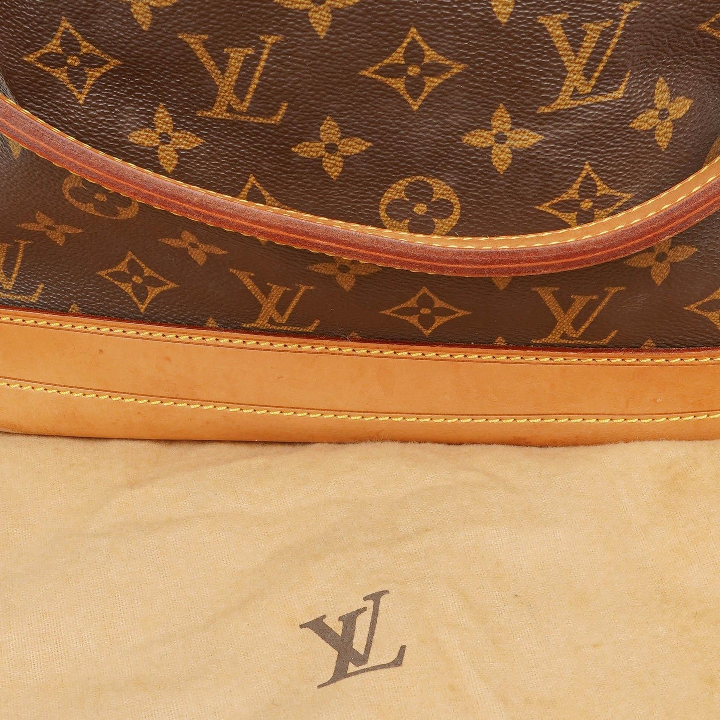 Louis Vuitton Noe Grande GM Monogram Canvas Shoulder Bag