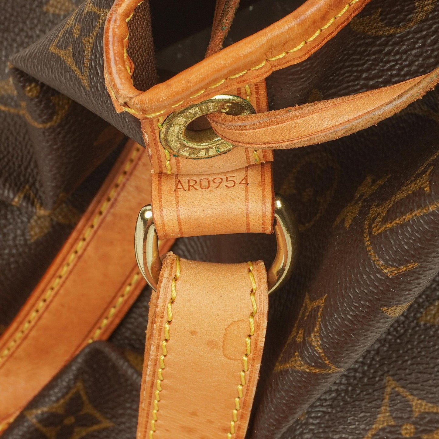 Louis Vuitton Noe Grande GM Monogram Canvas Shoulder Bag