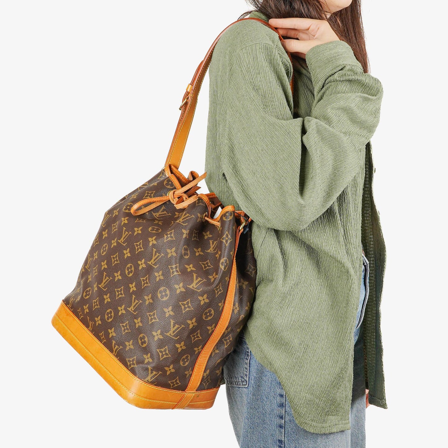 Louis Vuitton Noe Grande GM Monogram Canvas Shoulder Bag