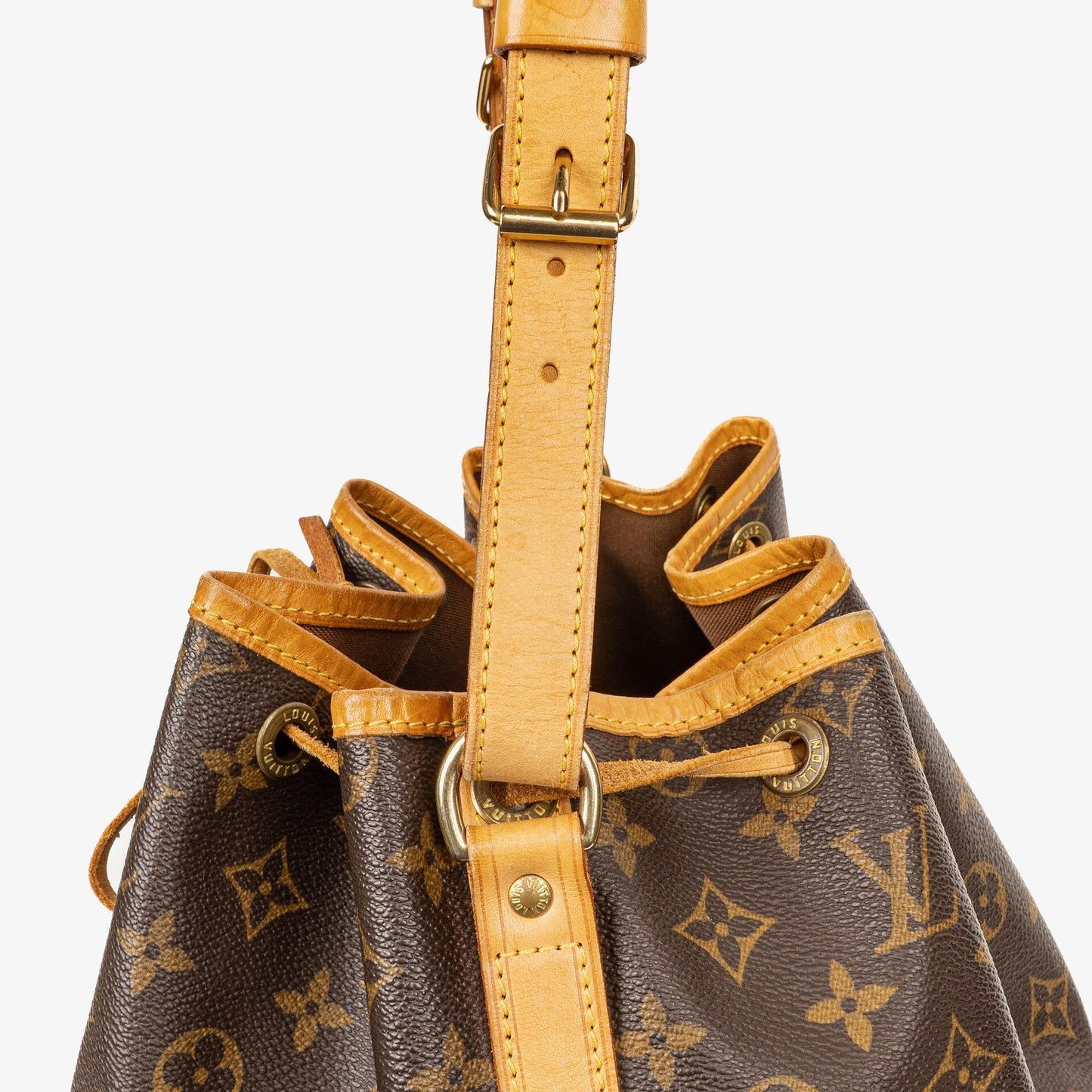 Louis Vuitton Noe Grande GM Monogram Canvas Shoulder Bag