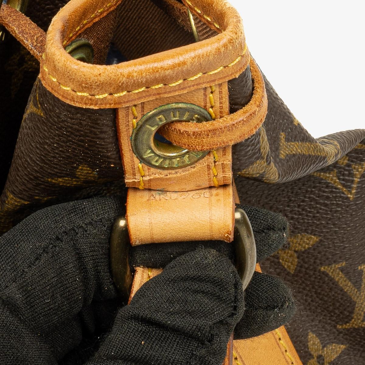 Louis Vuitton Noe Grande GM Monogram Canvas Shoulder Bag