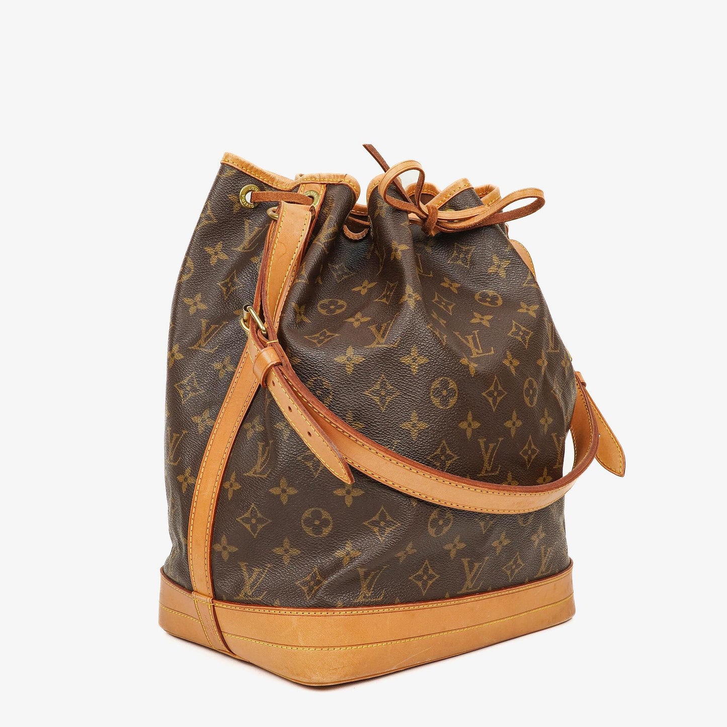 Louis Vuitton Noe Grande GM Monogram Canvas Shoulder Bag