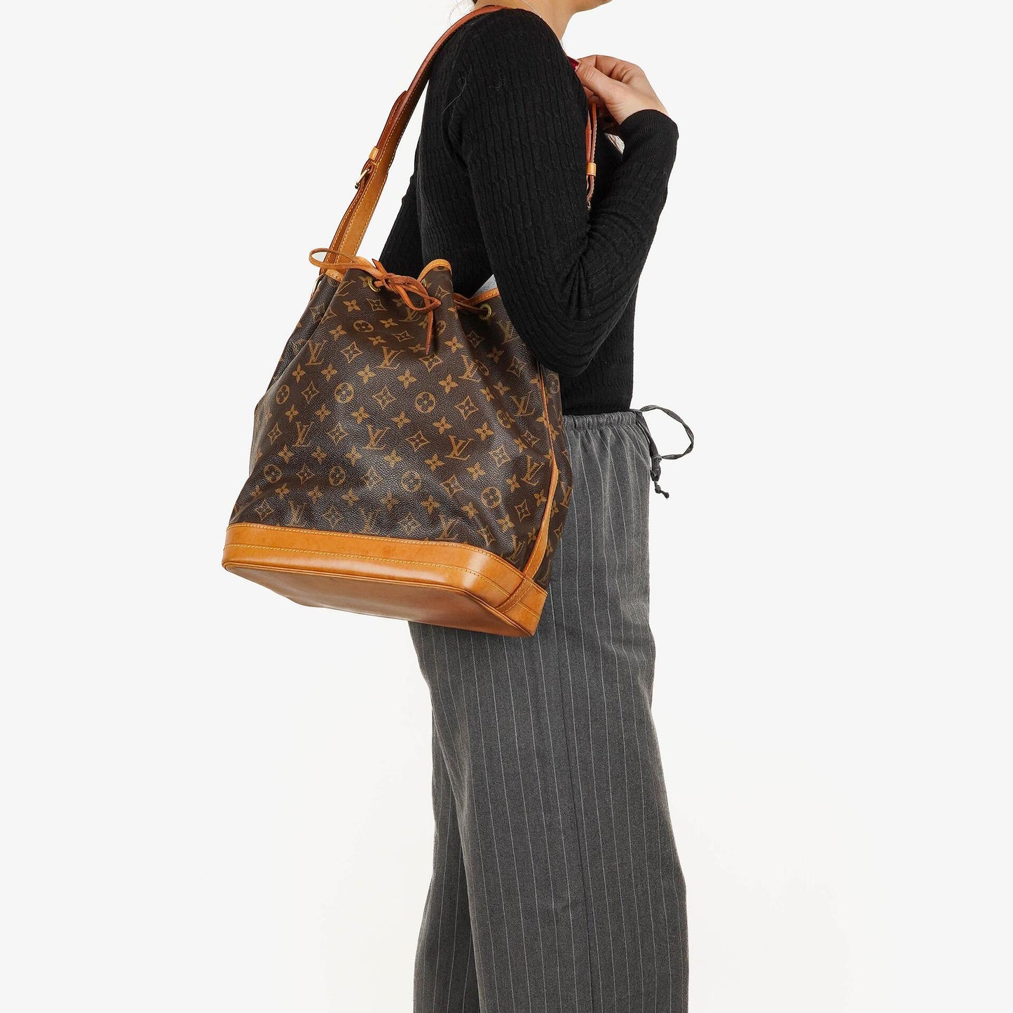 Louis Vuitton Noe Grande GM Monogram Canvas Shoulder Bag