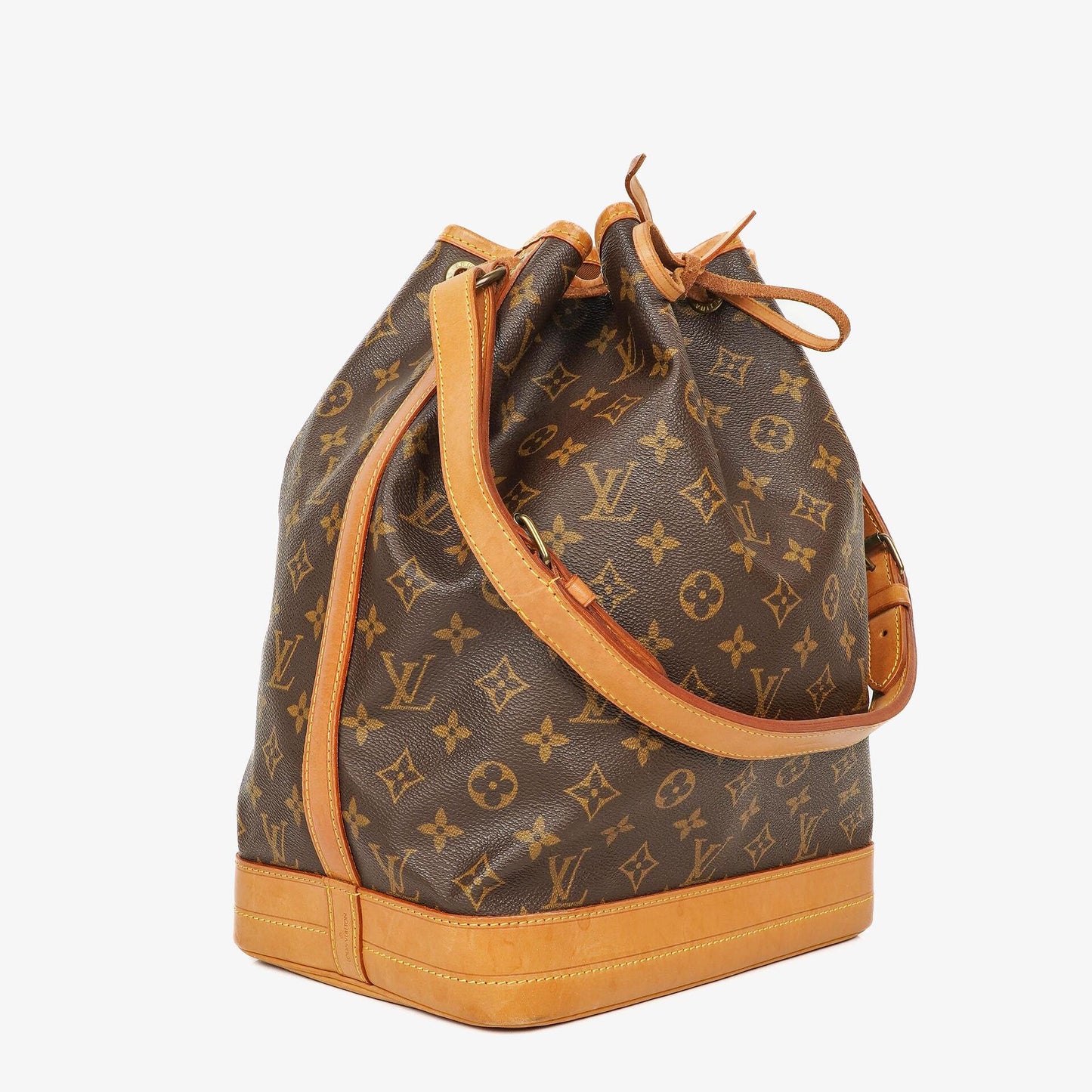 Louis Vuitton Noe Grande GM Monogram Canvas Shoulder Bag