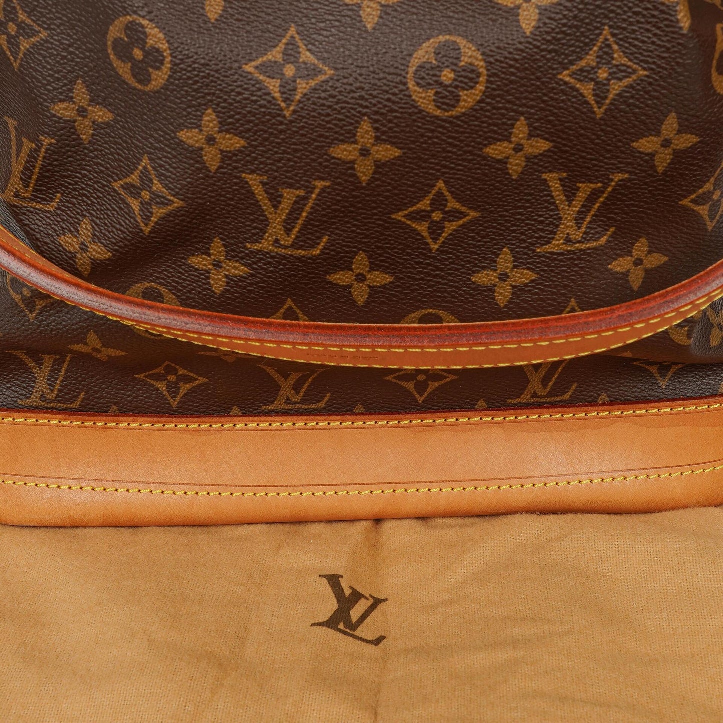 Louis Vuitton Noe Grande GM Monogram Canvas Shoulder Bag