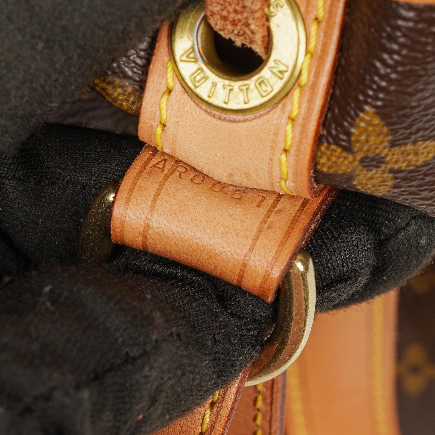 Louis Vuitton Noe Grande GM Monogram Canvas Shoulder Bag