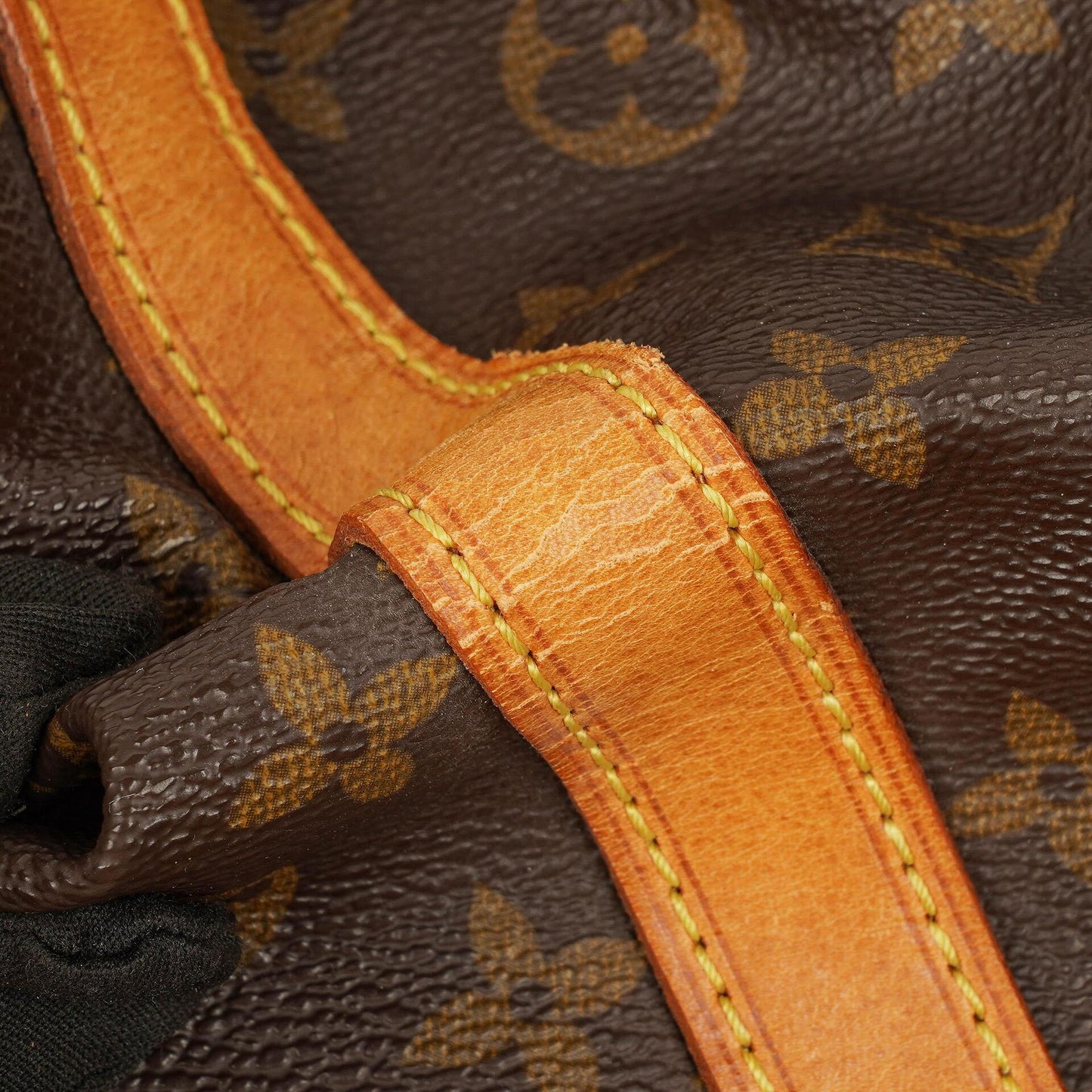 Louis Vuitton Noé Grande GM Monogram Canvas Shoulder Bag