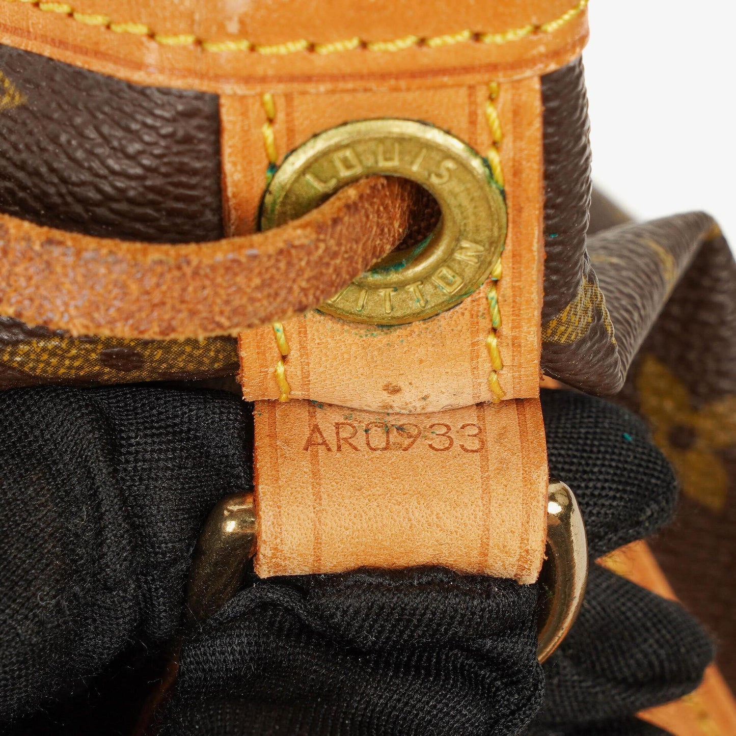 Louis Vuitton Noe Grande GM Monogram Canvas Shoulder Bag