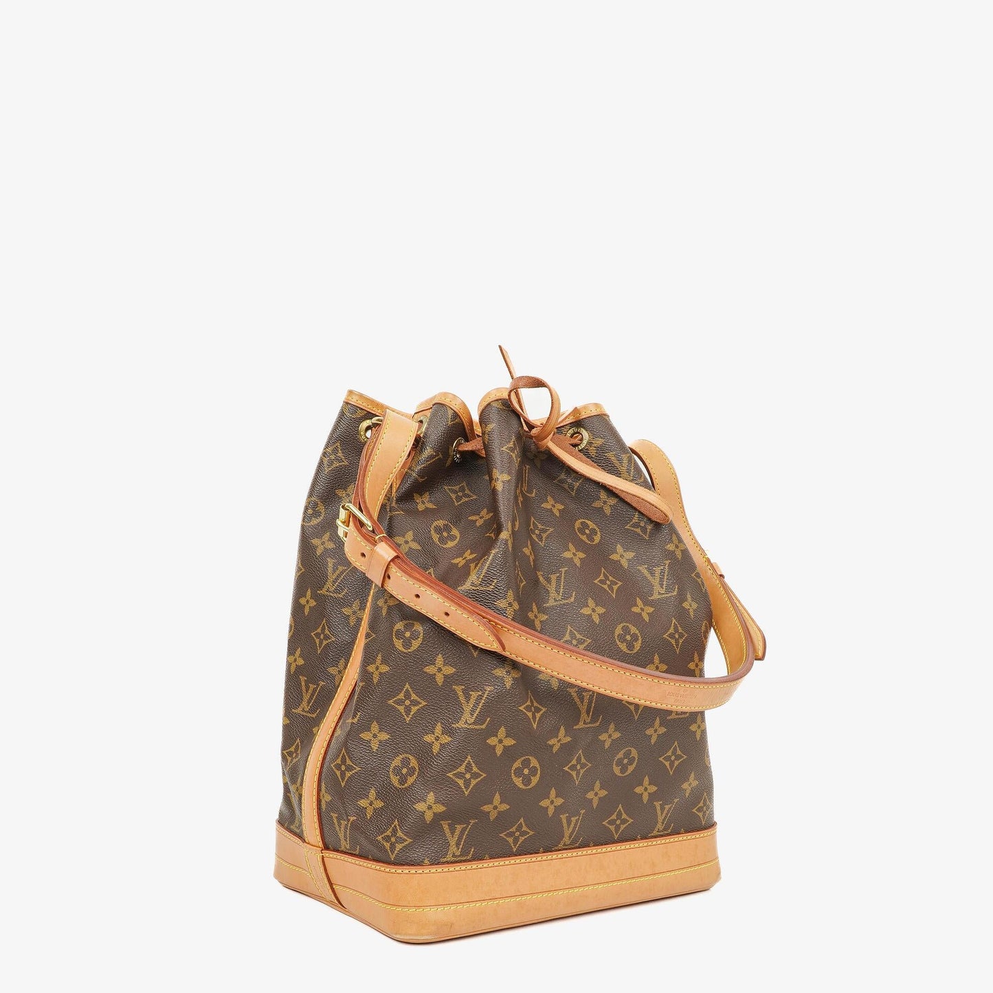 Louis Vuitton Noe Grande GM Monogram Canvas Shoulder Bag