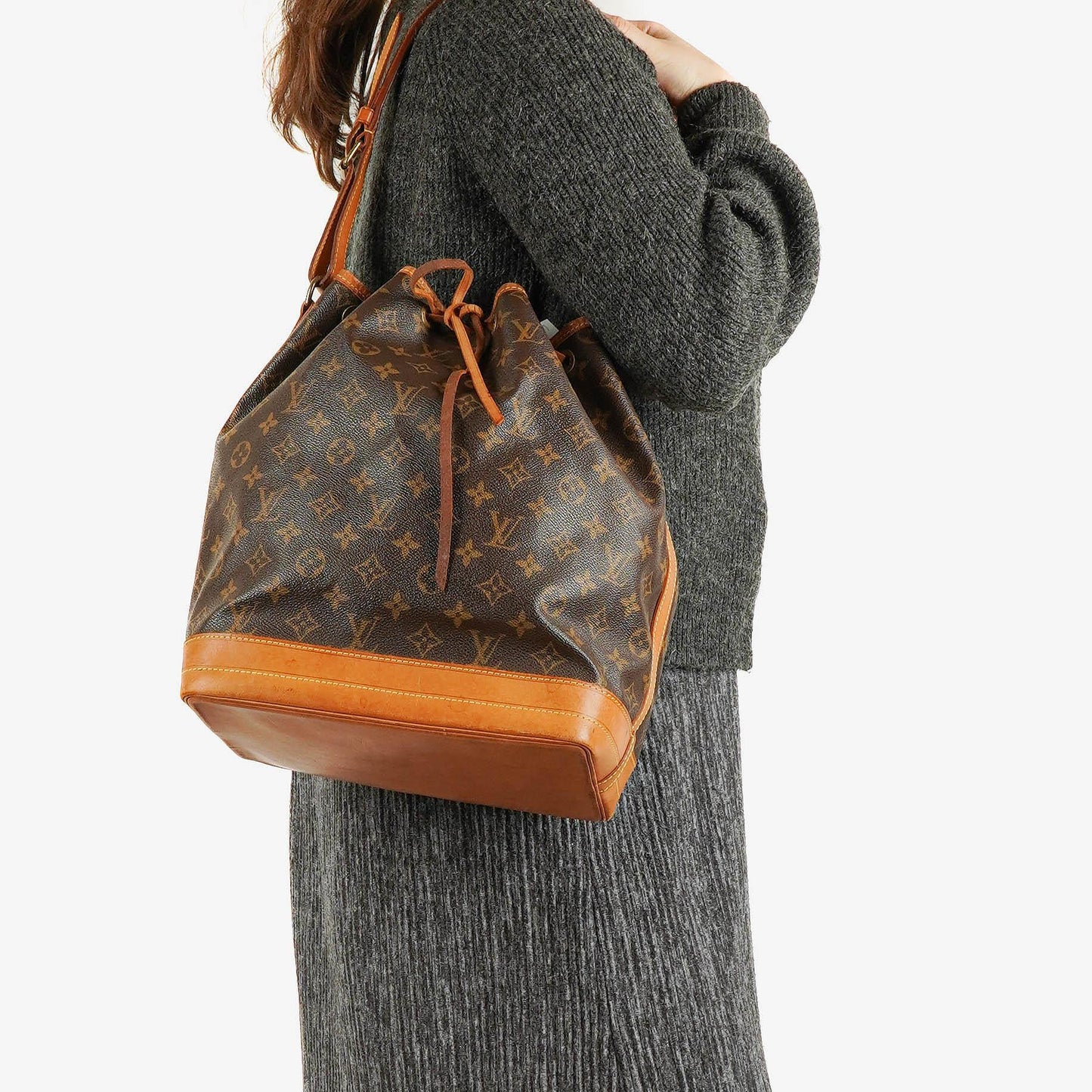 Louis Vuitton Noe Grande GM Monogram Canvas Shoulder Bag