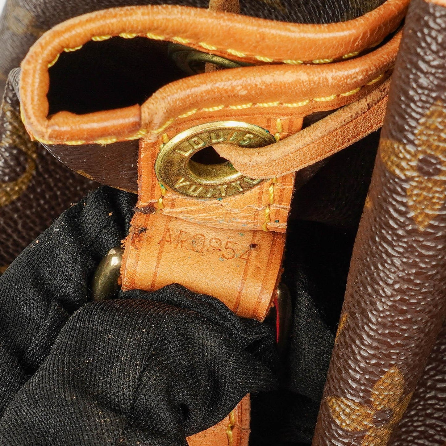 Louis Vuitton Noe Grande GM Monogram Canvas Shoulder Bag
