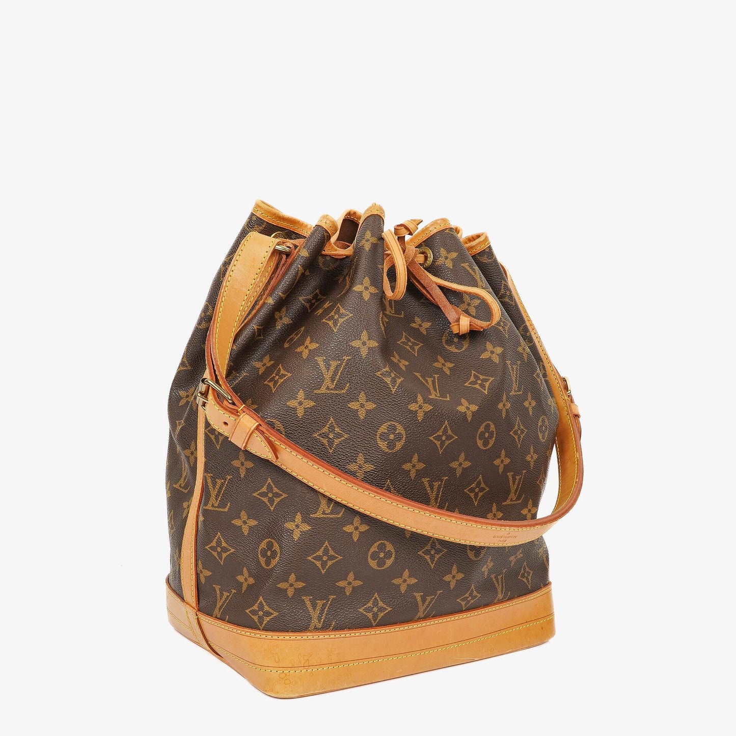 Louis Vuitton Noe Grande GM Monogram Canvas Shoulder Bag