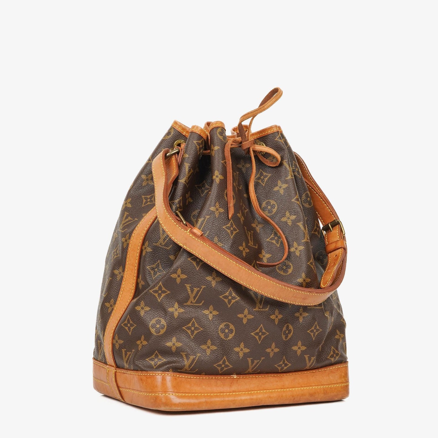 Louis Vuitton Noe Grande GM Monogram Canvas Shoulder Bag