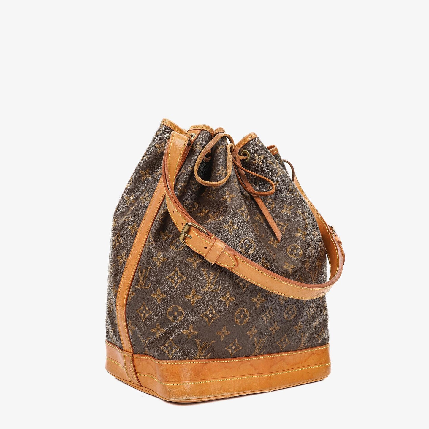 Louis Vuitton Noe Grande GM Monogram Canvas Shoulder Bag